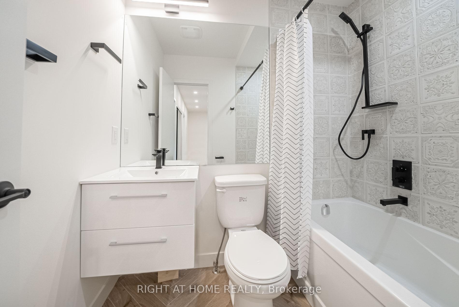 Photo 11 of Unit 3, 435 Grace Street, Toronto, The Annex — HOMEH