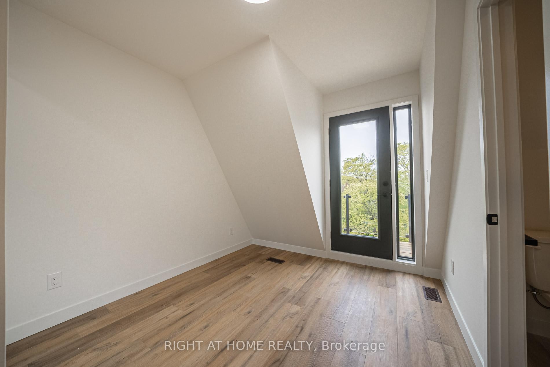 Photo 17 of Unit 3, 435 Grace Street, Toronto, The Annex — HOMEH
