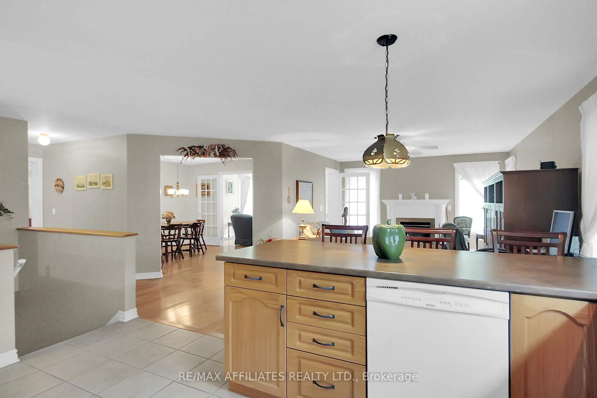 Photo 8 of 2032 Sun Vista Private, Ottawa, Greely — HOMEH