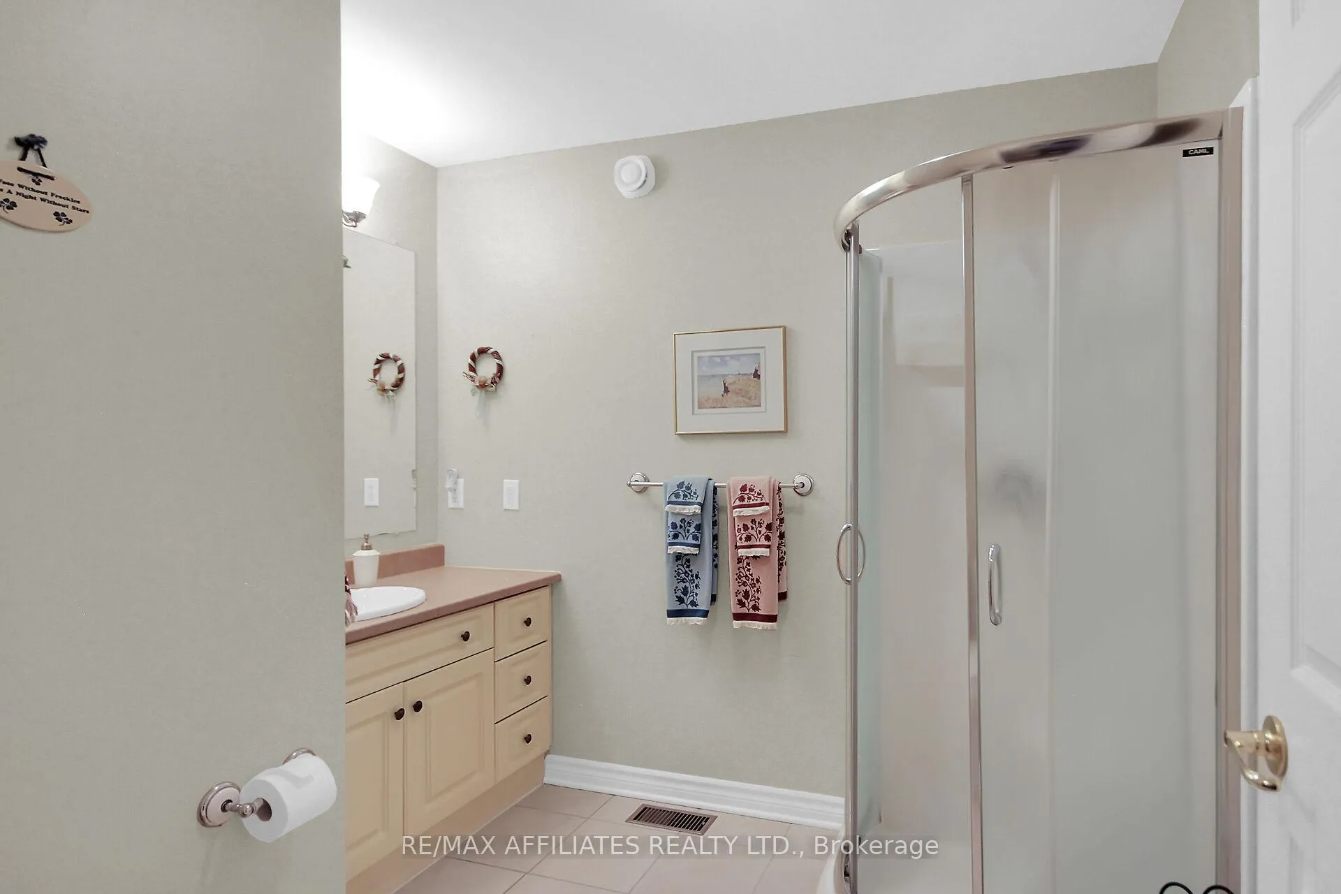 Photo 21 of 2032 Sun Vista Private, Ottawa, Greely — HOMEH