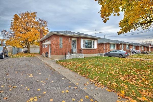 Photo 2 of 90 Richmond Street, Thorold, Thorold Downtown — HOMEH