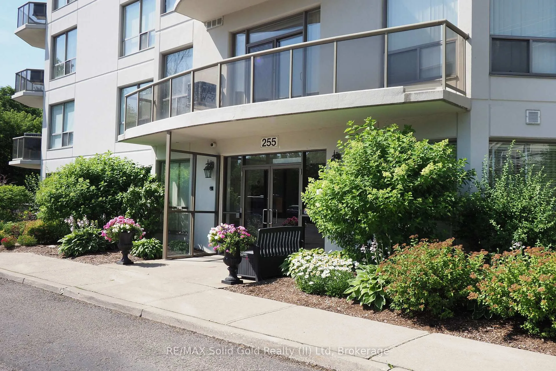 Photo 2 of Unit 701, 255 Keats Way, Waterloo, Beechwood — HOMEH