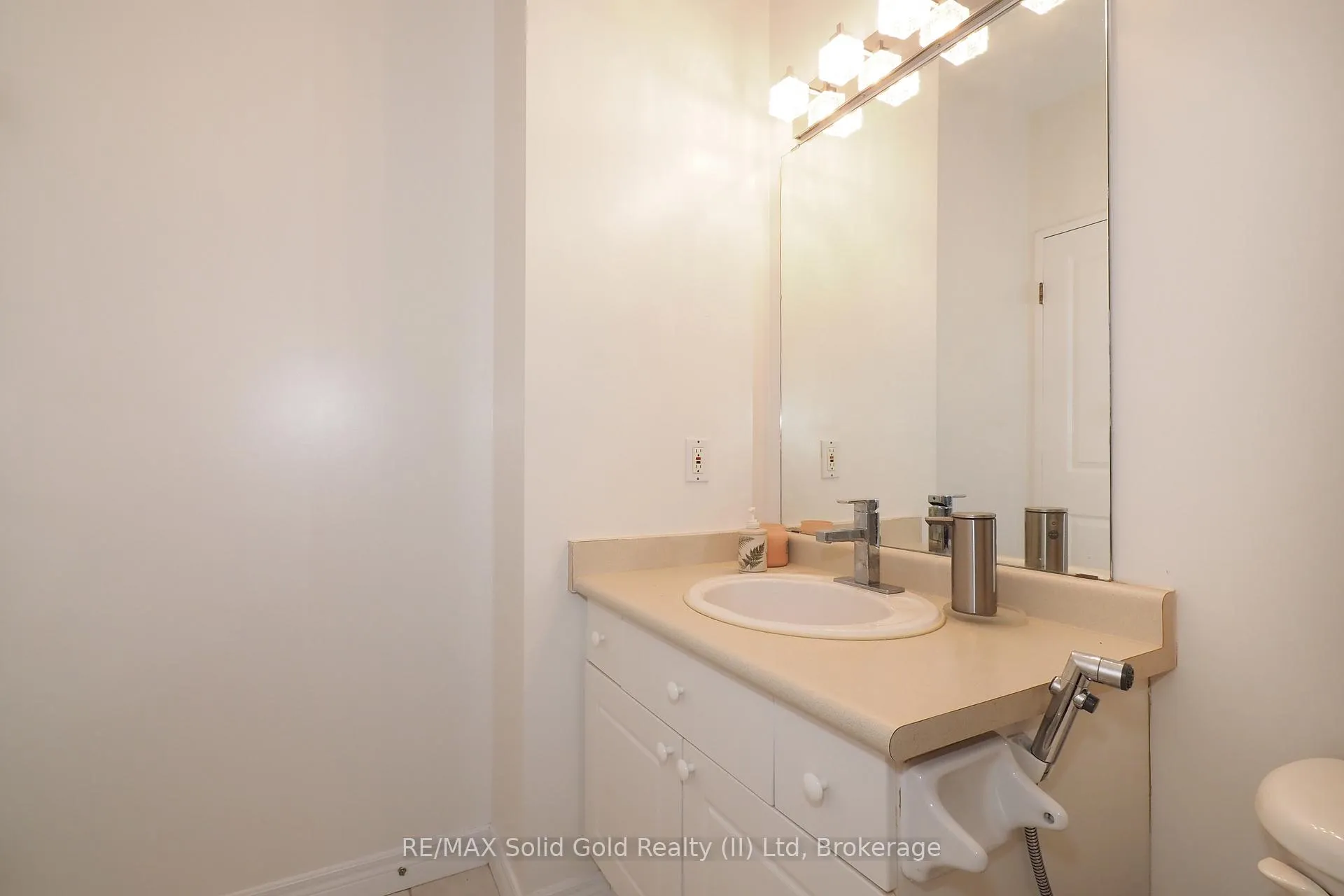 Photo 38 of Unit 701, 255 Keats Way, Waterloo, Beechwood — HOMEH