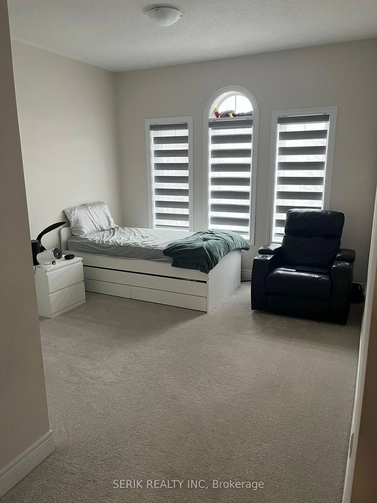 Photo 15 of 34 Kessler Drive, Brampton, Sandringham-Wellington North — HOMEH