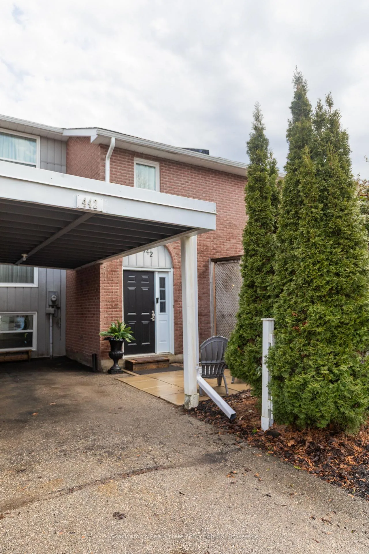 Photo 2 of 442 Glastonbury Drive, Stratford — HOMEH