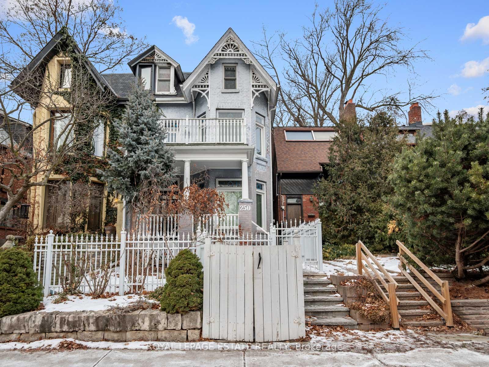 Photo 1 of 250 Cottingham Street, Toronto, Casa Loma — HOMEH