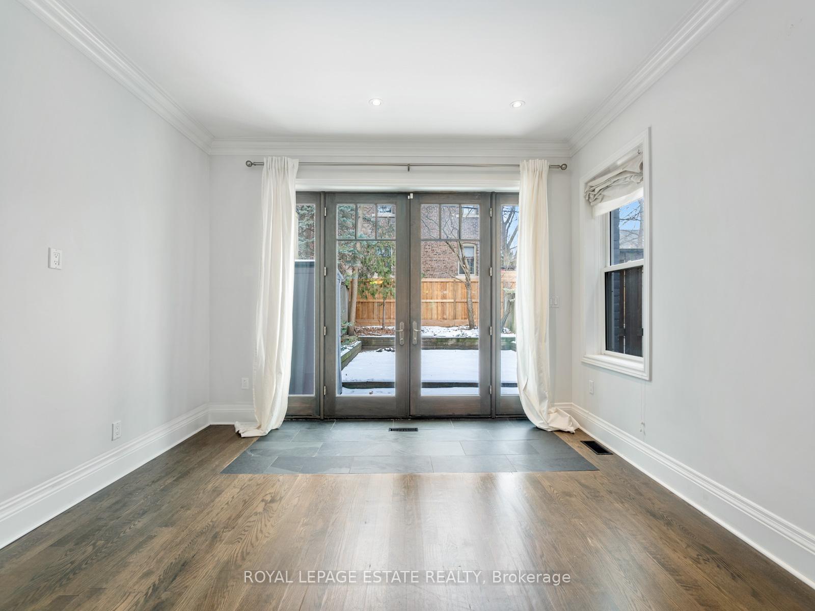 Photo 10 of 250 Cottingham Street, Toronto, Casa Loma — HOMEH