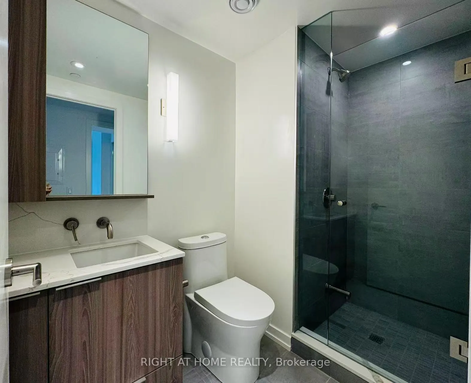 Photo 15 of Unit 303, 110 Broadway Avenue, Toronto, Mount Pleasant West — HOMEH