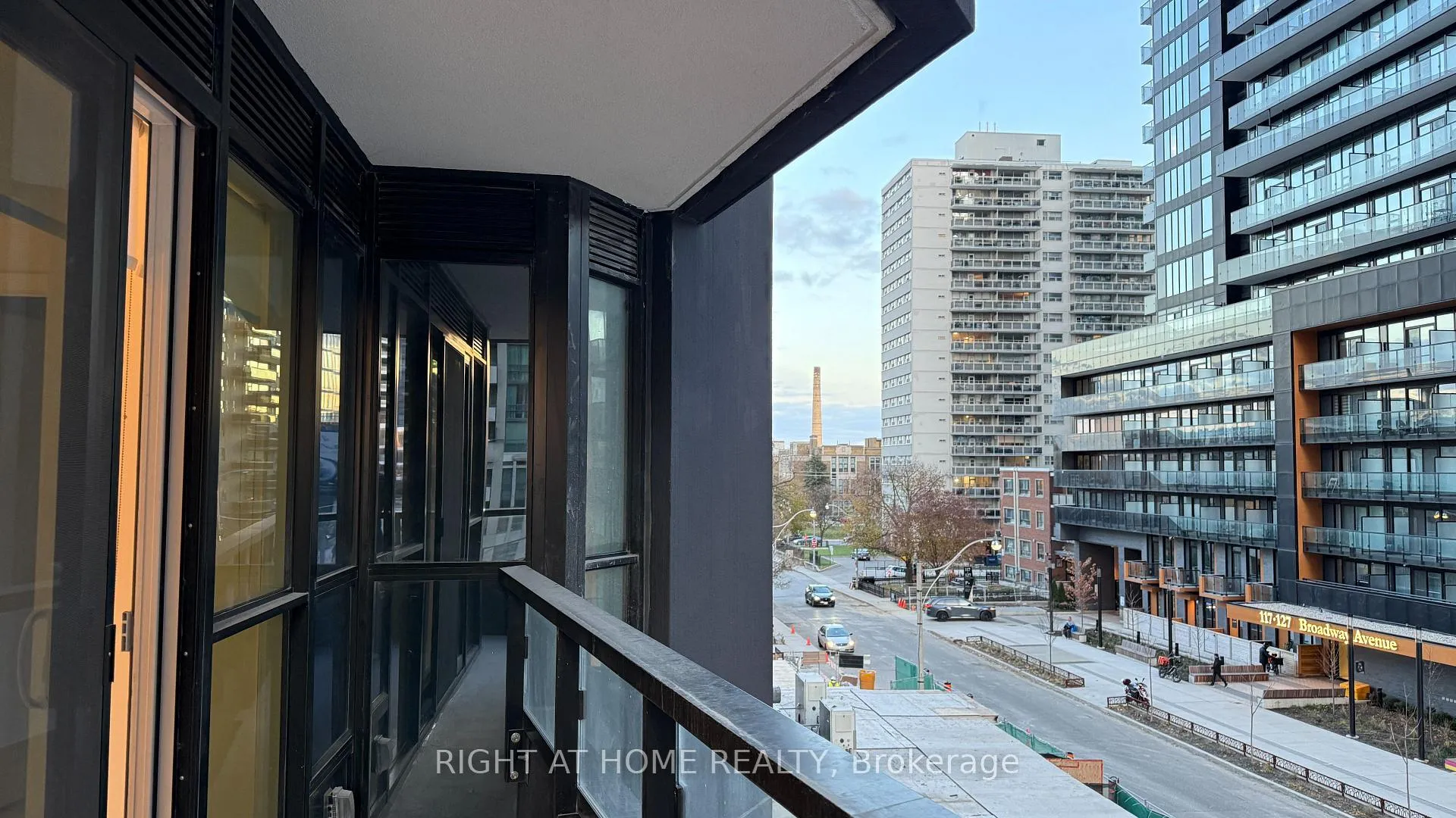 Photo 17 of Unit 303, 110 Broadway Avenue, Toronto, Mount Pleasant West — HOMEH