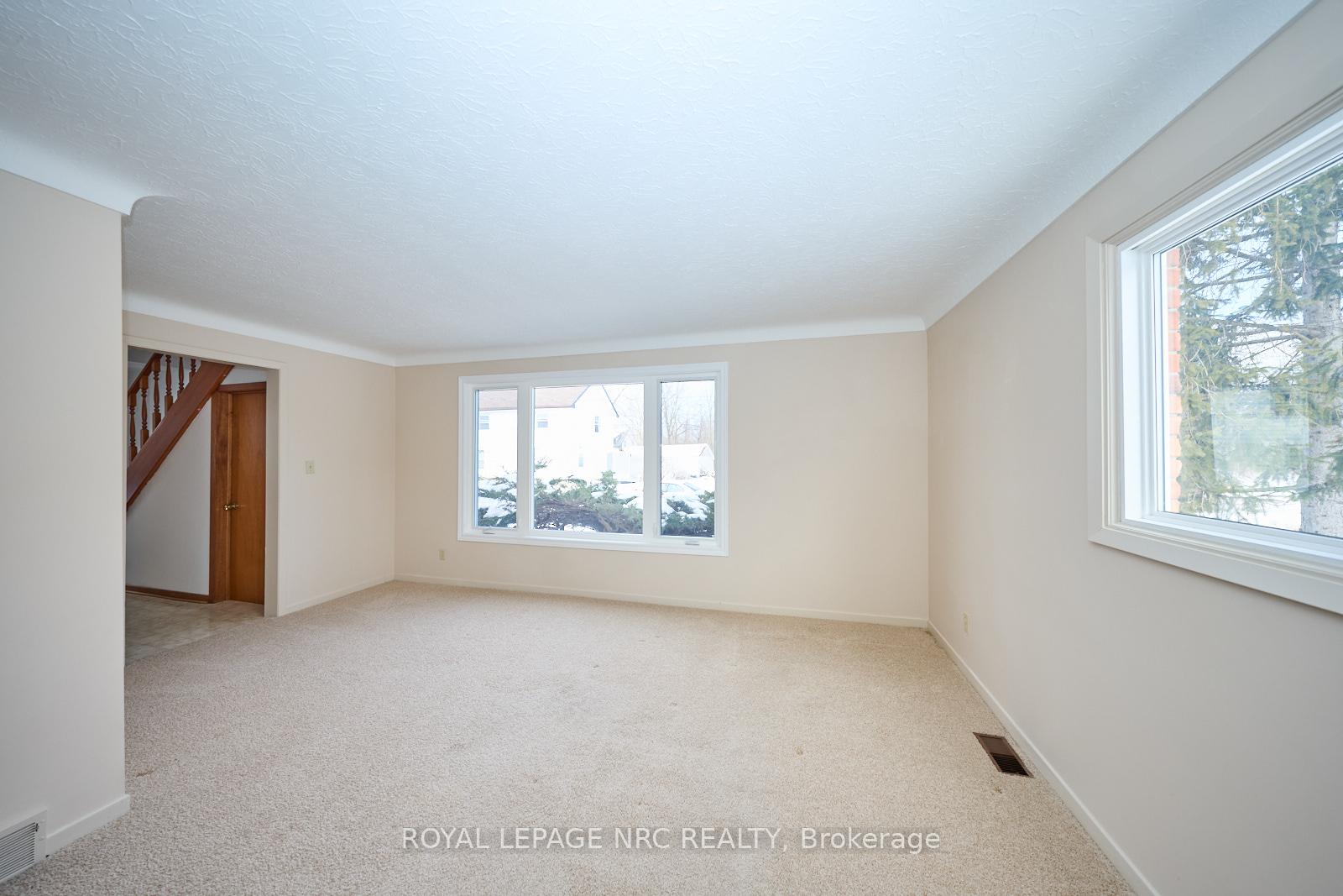 Photo 13 of 21 Melrose Avenue, Thorold, Port Robinson — HOMEH
