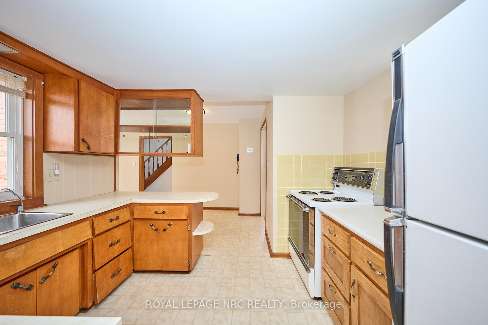 Photo 18 of 21 Melrose Avenue, Thorold, Port Robinson — HOMEH