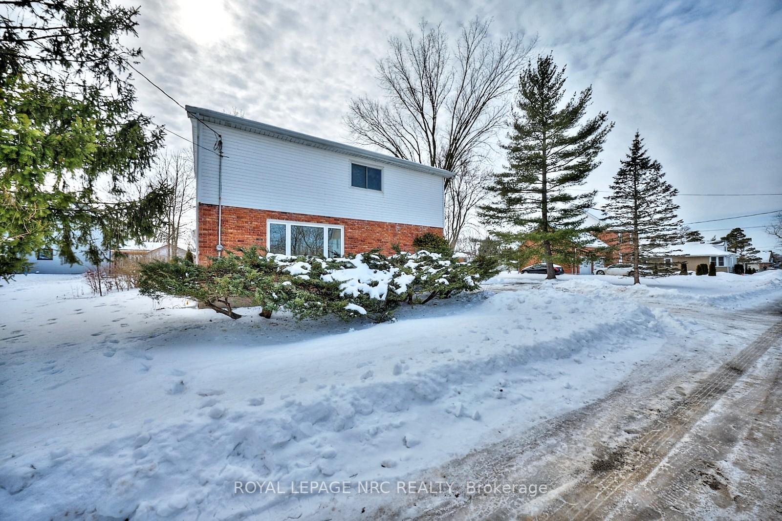 Photo 31 of 21 Melrose Avenue, Thorold, Port Robinson — HOMEH