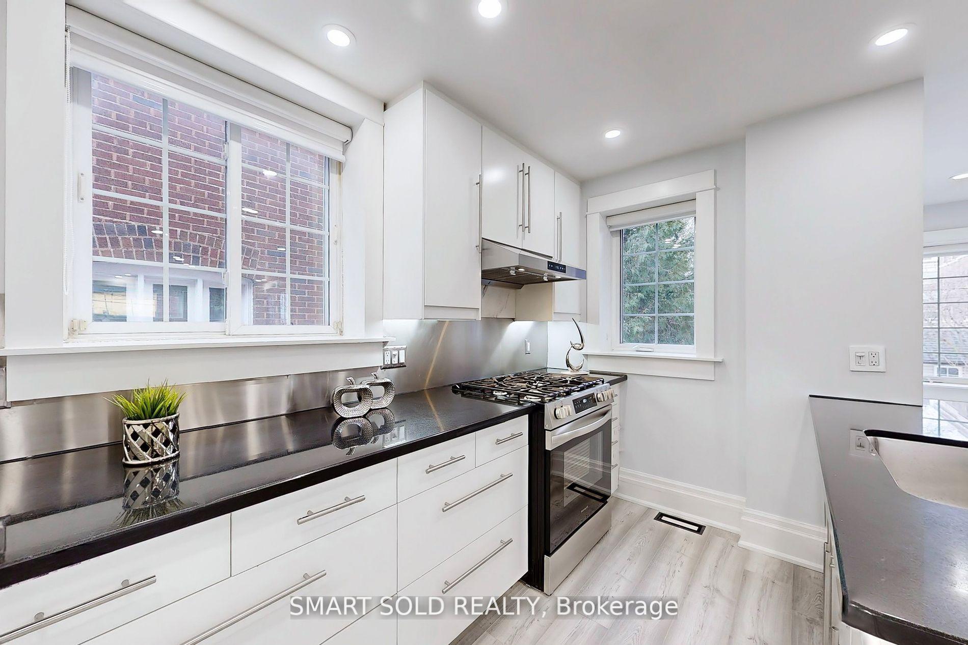 Photo 16 of 328 Warren Road, Toronto, Forest Hill South — HOMEH
