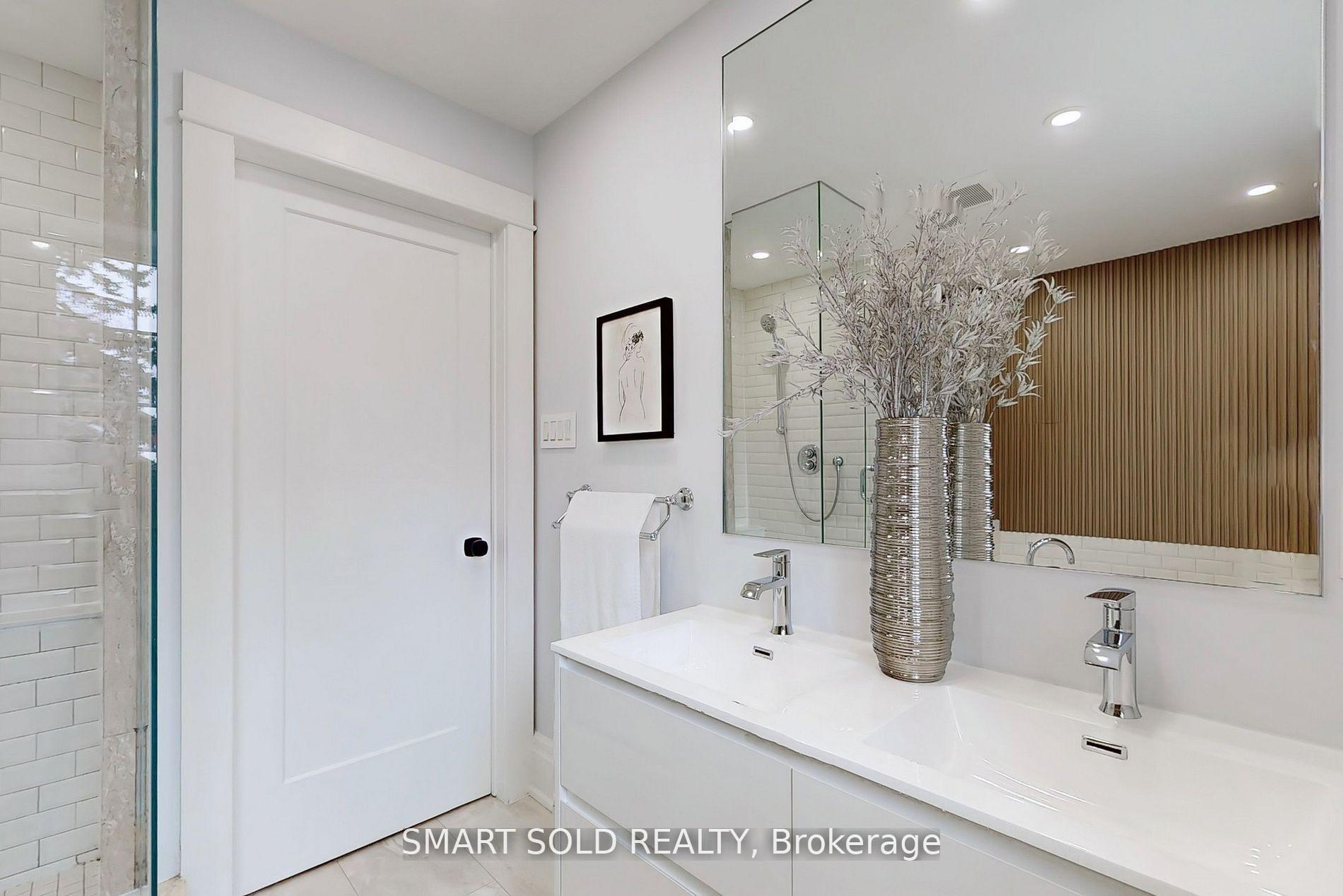 Photo 33 of 328 Warren Road, Toronto, Forest Hill South — HOMEH