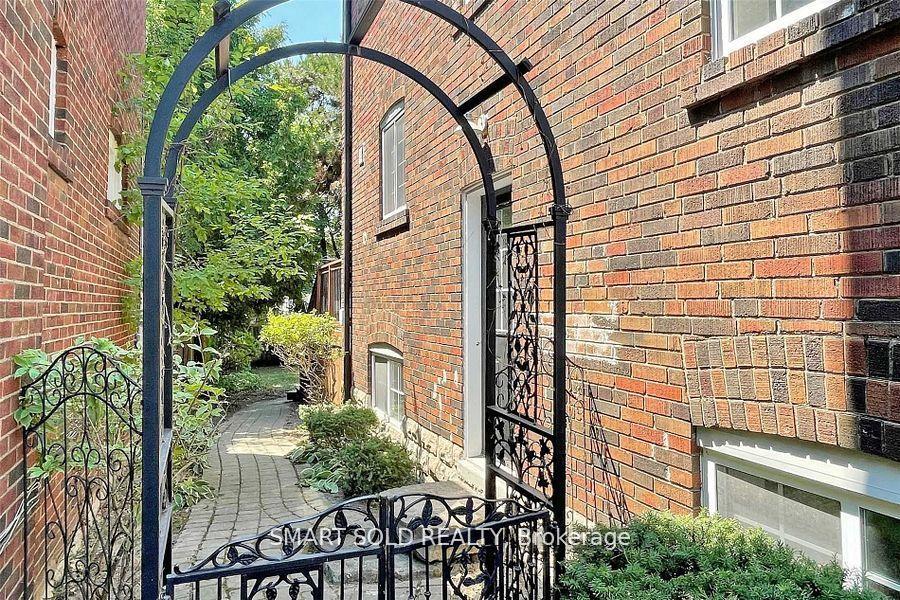 Photo 48 of 328 Warren Road, Toronto, Forest Hill South — HOMEH