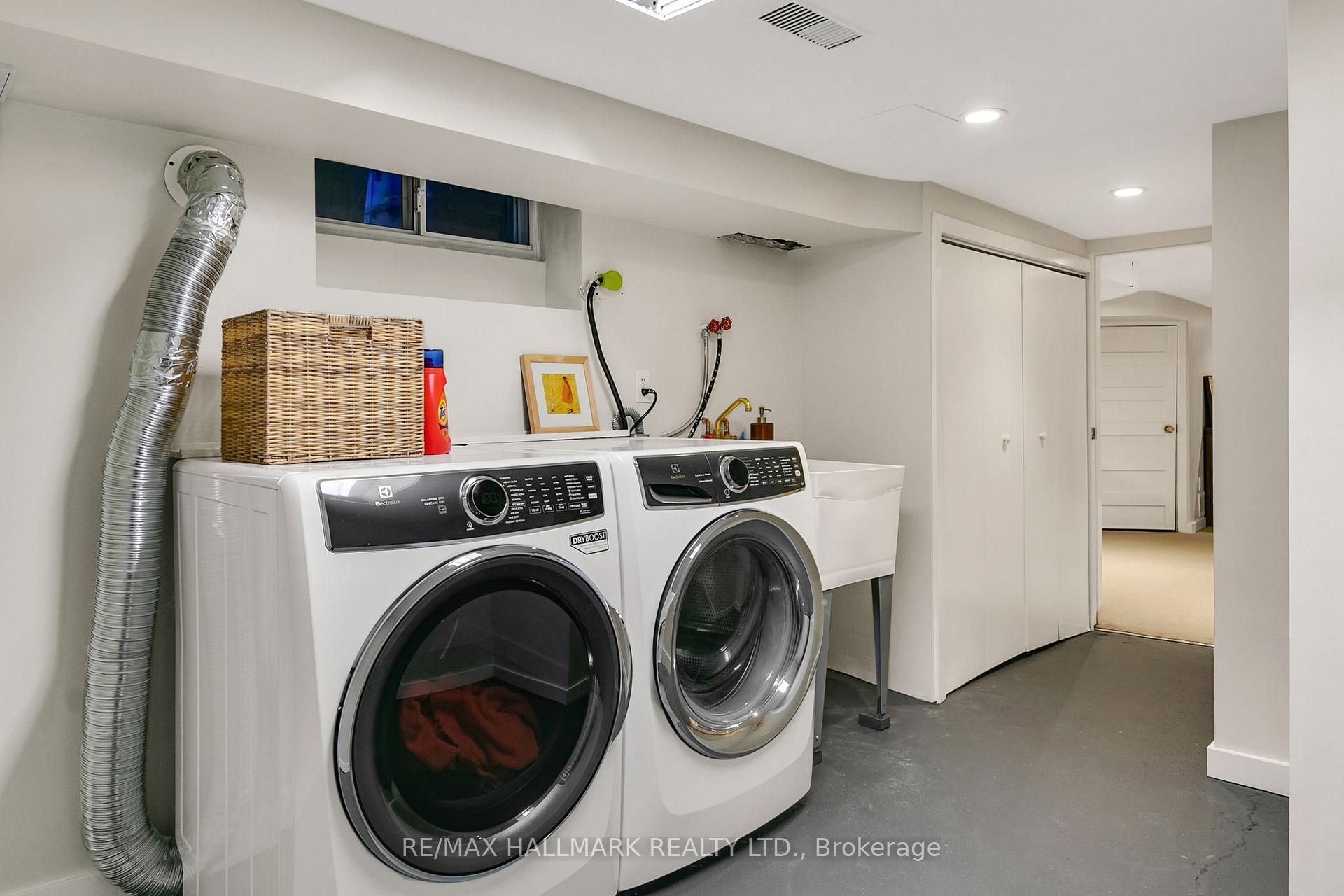 Photo 24 of 38 Eastmount Avenue, Toronto, Playter Estates-Danforth — HOMEH
