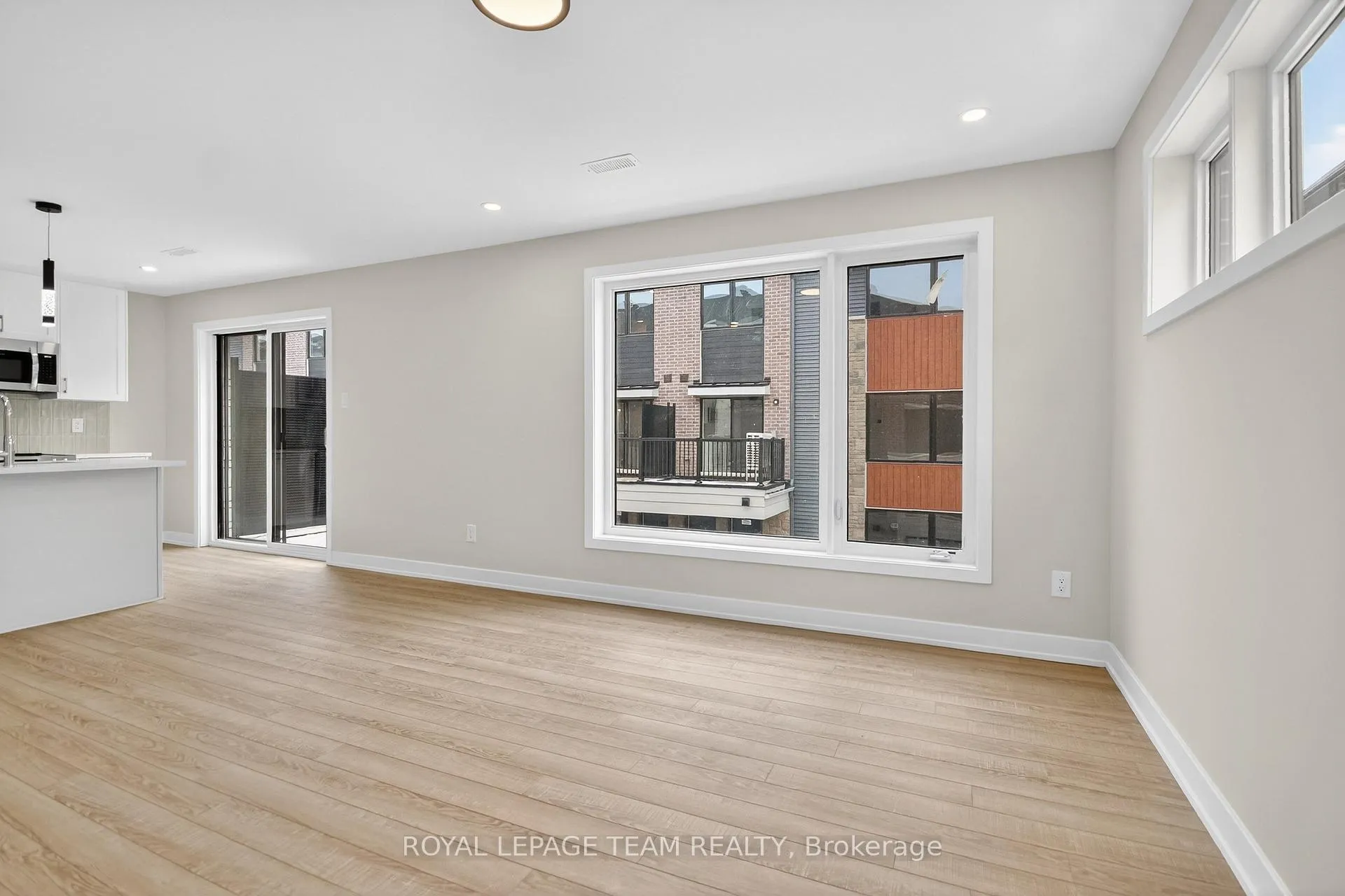 Photo 9 of Unit 18, 301 Glenroy Gilbert Drive N, Ottawa, Barrhaven - Strandherd — HOMEH