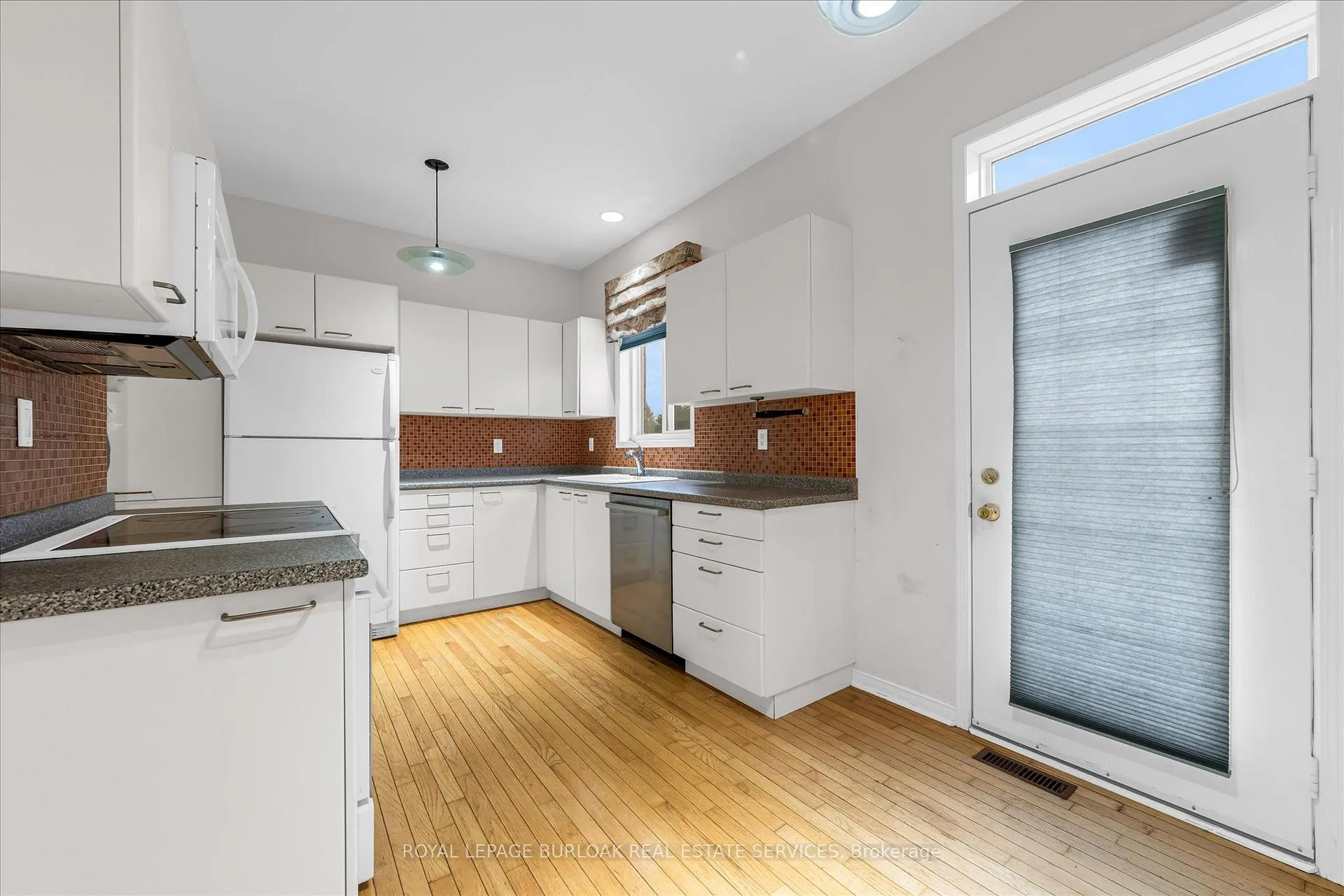 Photo 11 of Unit 1, 10 Davidson Boulevard, Hamilton, Dundas — HOMEH