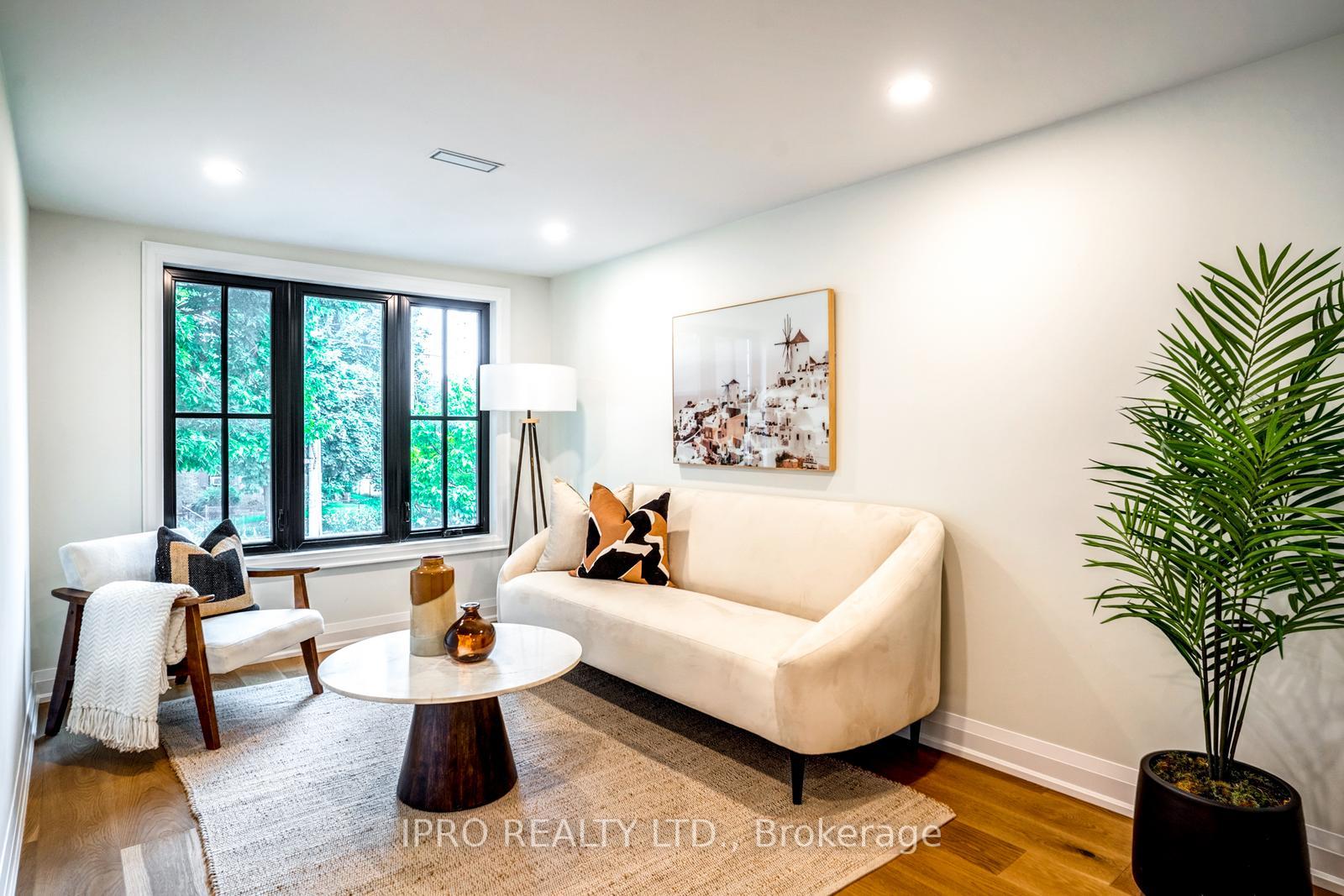 Photo 14 of 246 O'connor Drive, Toronto, East York — HOMEH