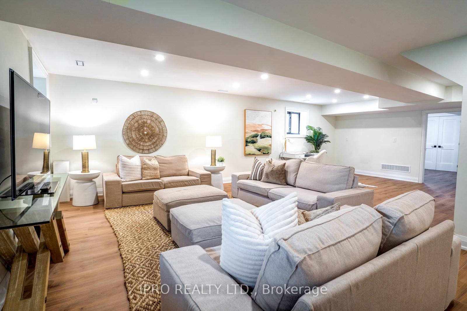 Photo 29 of 246 O'connor Drive, Toronto, East York — HOMEH