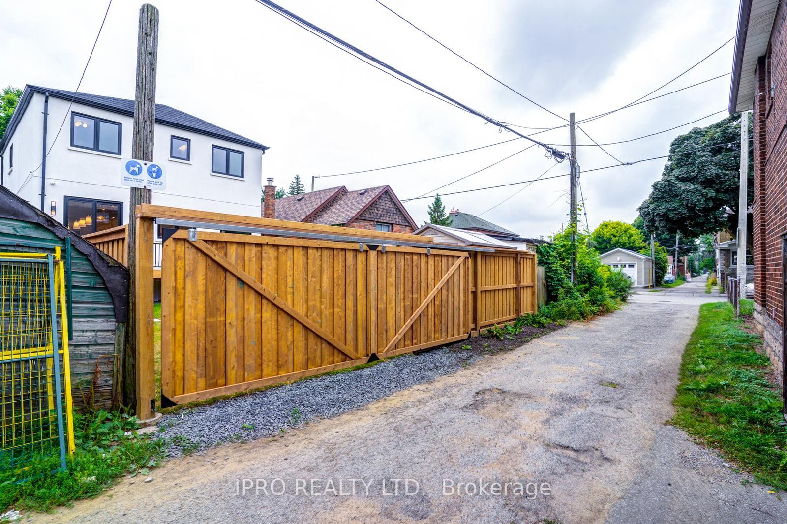 Photo 39 of 246 O'connor Drive, Toronto, East York — HOMEH