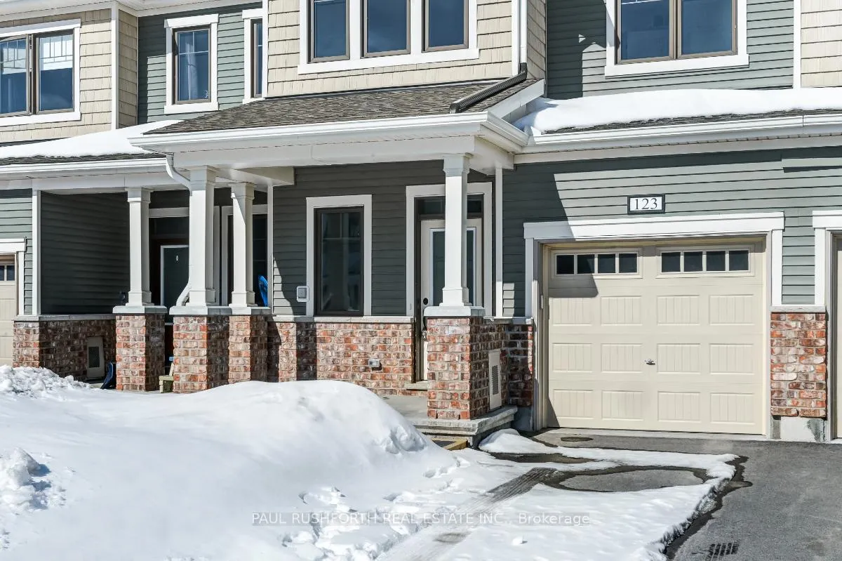 Photo 2 of 123 Pictou Crescent, Ottawa, Kanata - Emerald Meadows/Trailwest — HOMEH