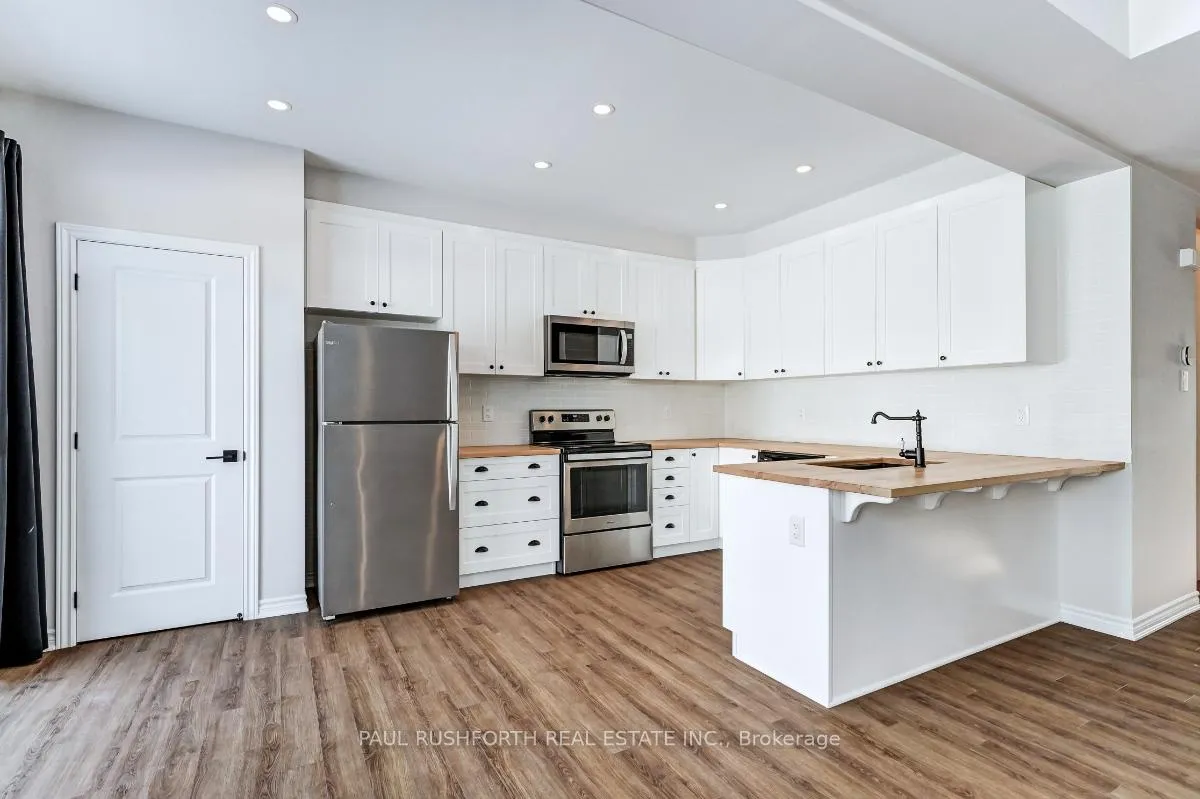 Photo 7 of 123 Pictou Crescent, Ottawa, Kanata - Emerald Meadows/Trailwest — HOMEH