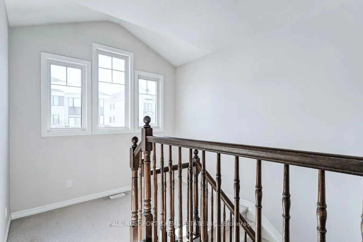 Photo 12 of 123 Pictou Crescent, Ottawa, Kanata - Emerald Meadows/Trailwest — HOMEH