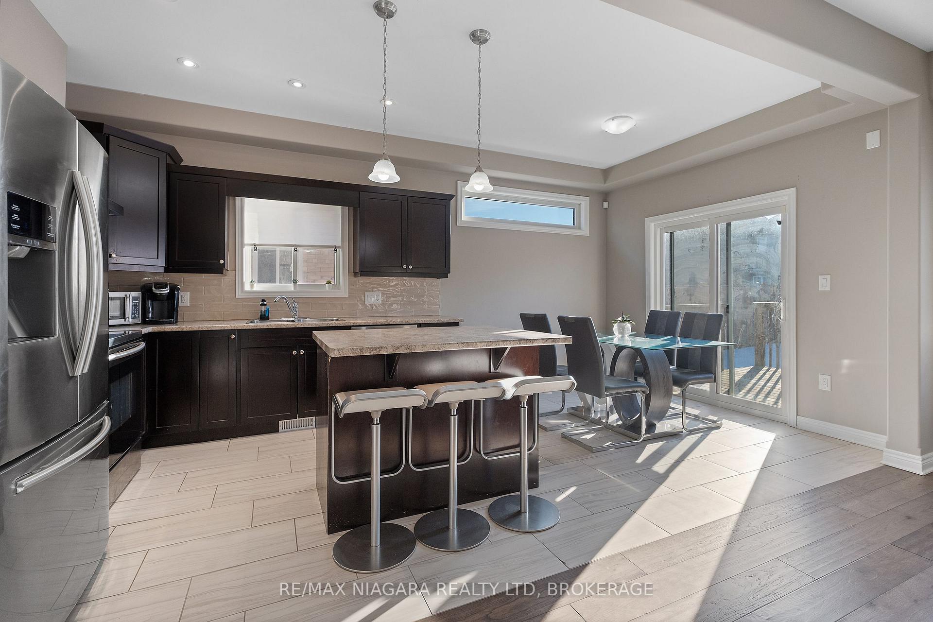 Photo 6 of 44 Success Way, Thorold, Rolling Meadows — HOMEH