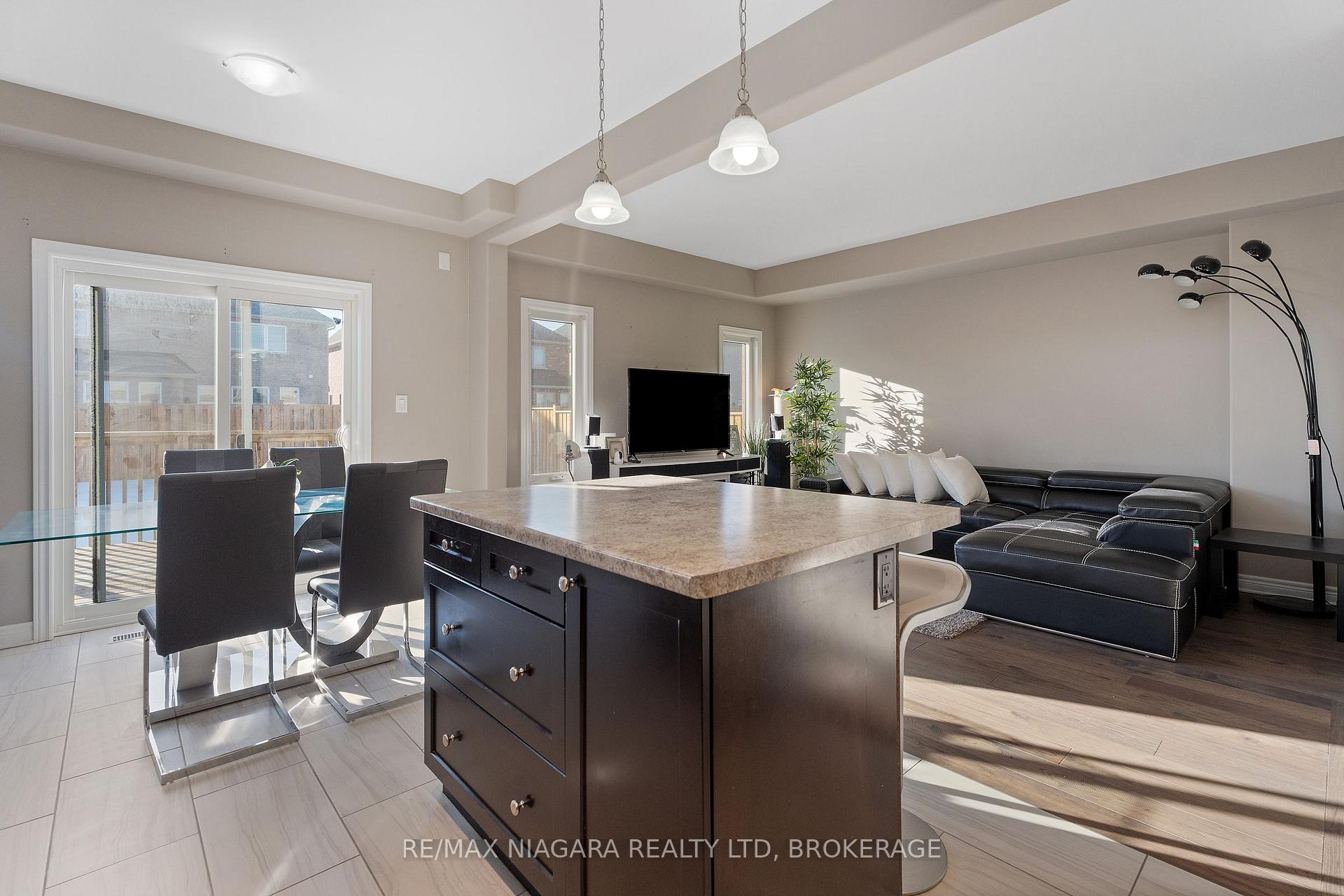 Photo 11 of 44 Success Way, Thorold, Rolling Meadows — HOMEH