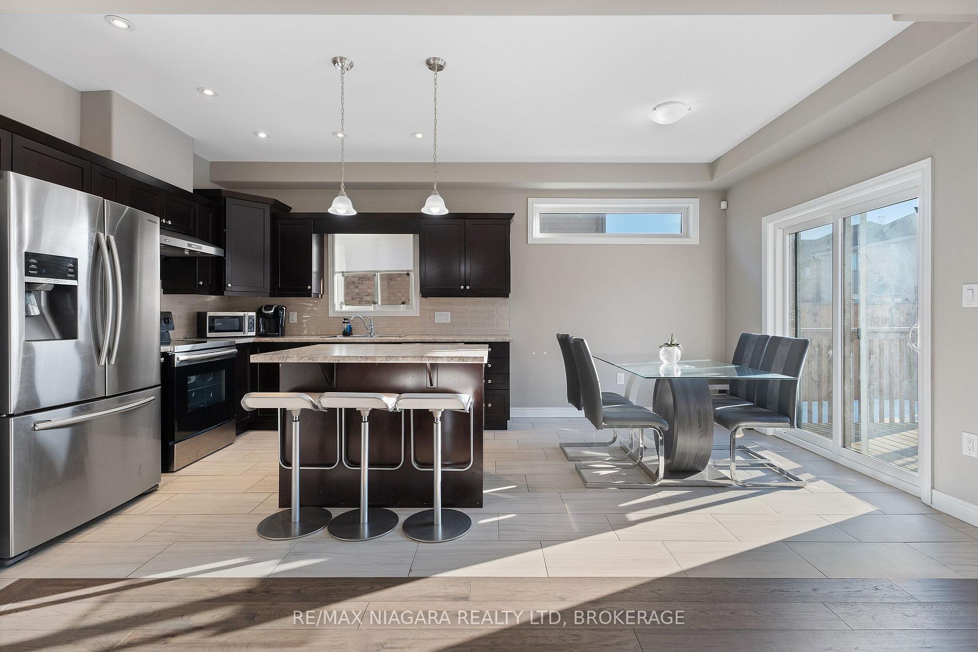 Photo 12 of 44 Success Way, Thorold, Rolling Meadows — HOMEH