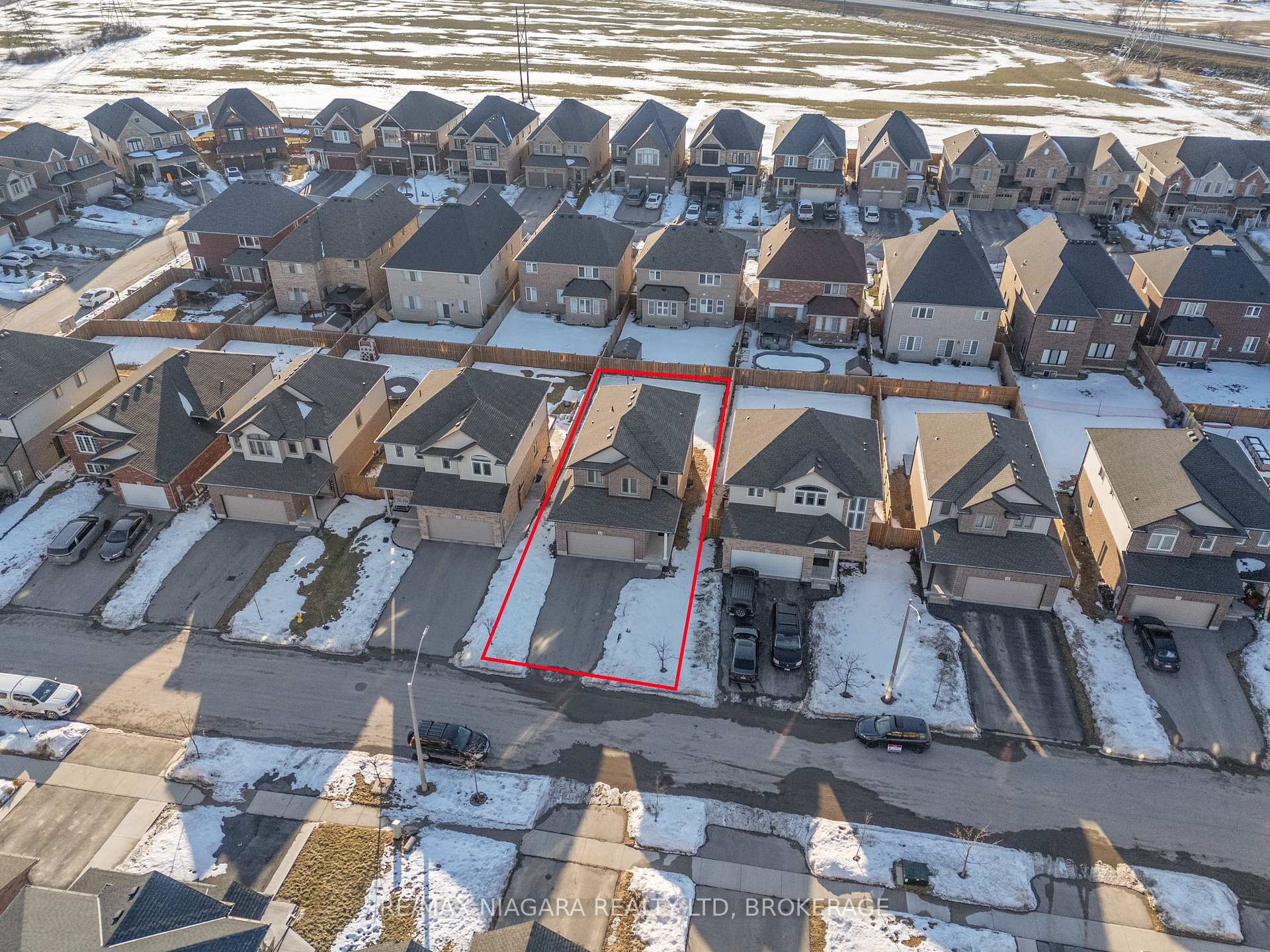 Photo 35 of 44 Success Way, Thorold, Rolling Meadows — HOMEH