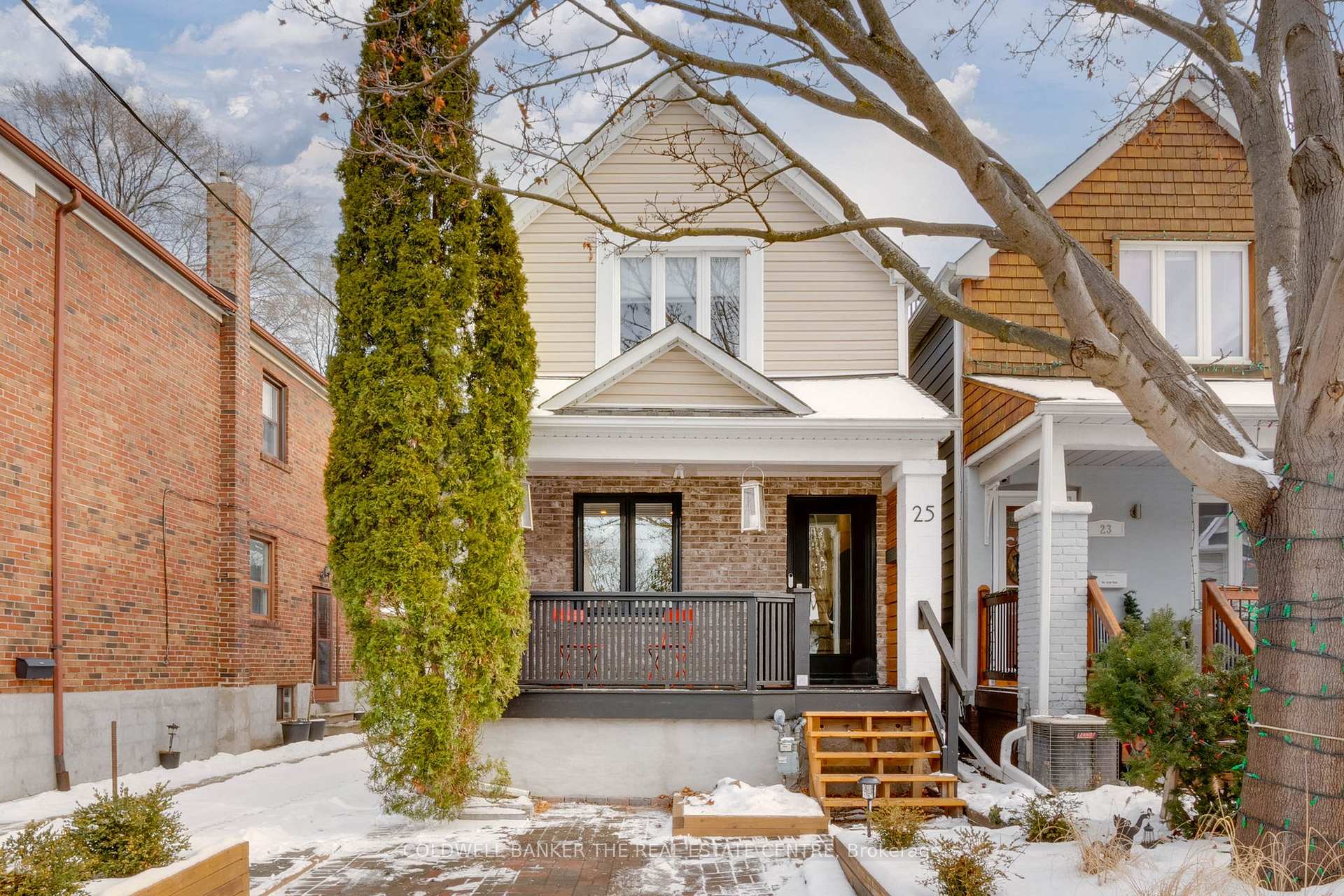 Photo 2 of 25 Wiley Avenue, Toronto, Danforth Village-East York — HOMEH