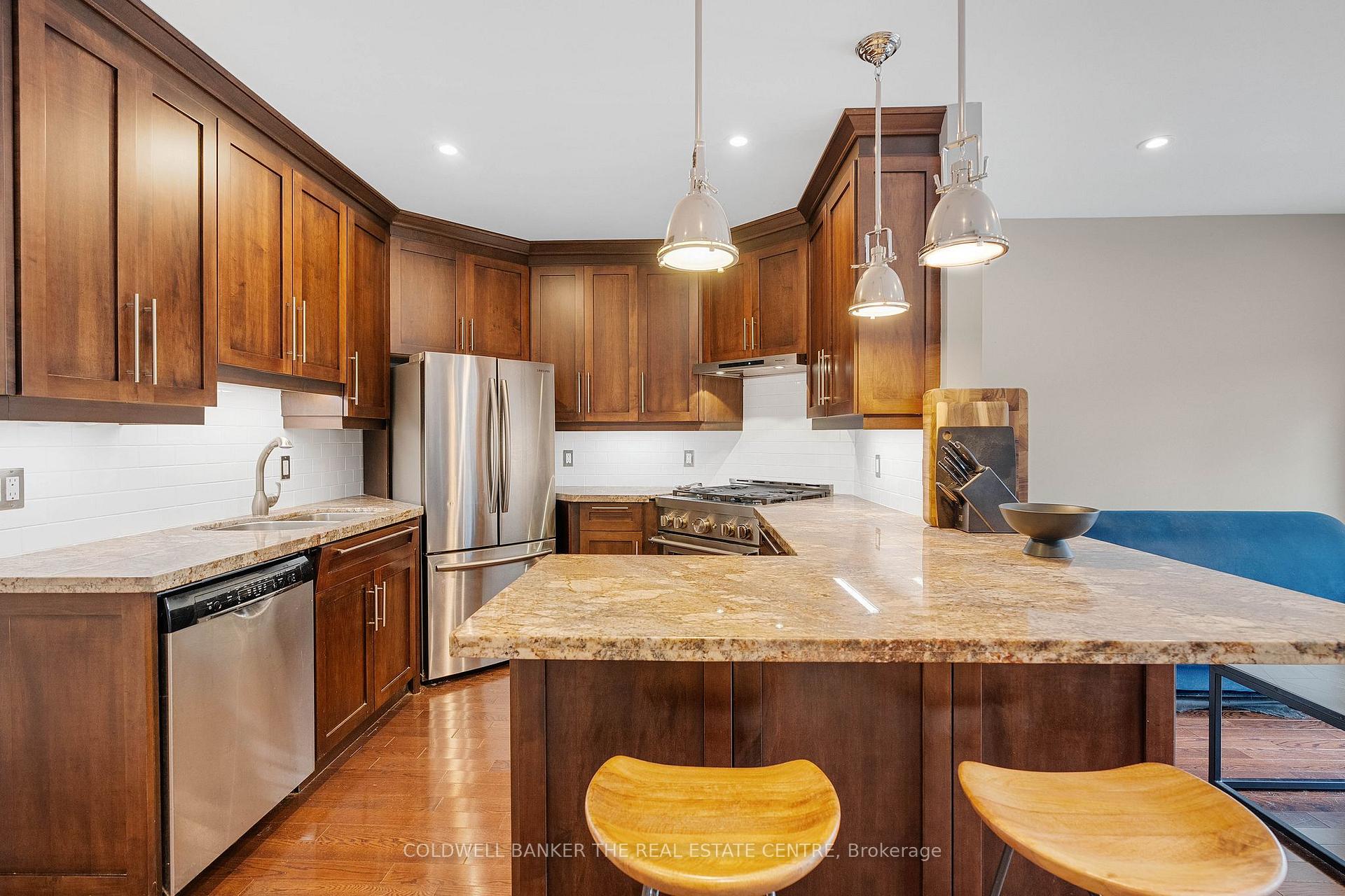 Photo 12 of 25 Wiley Avenue, Toronto, Danforth Village-East York — HOMEH