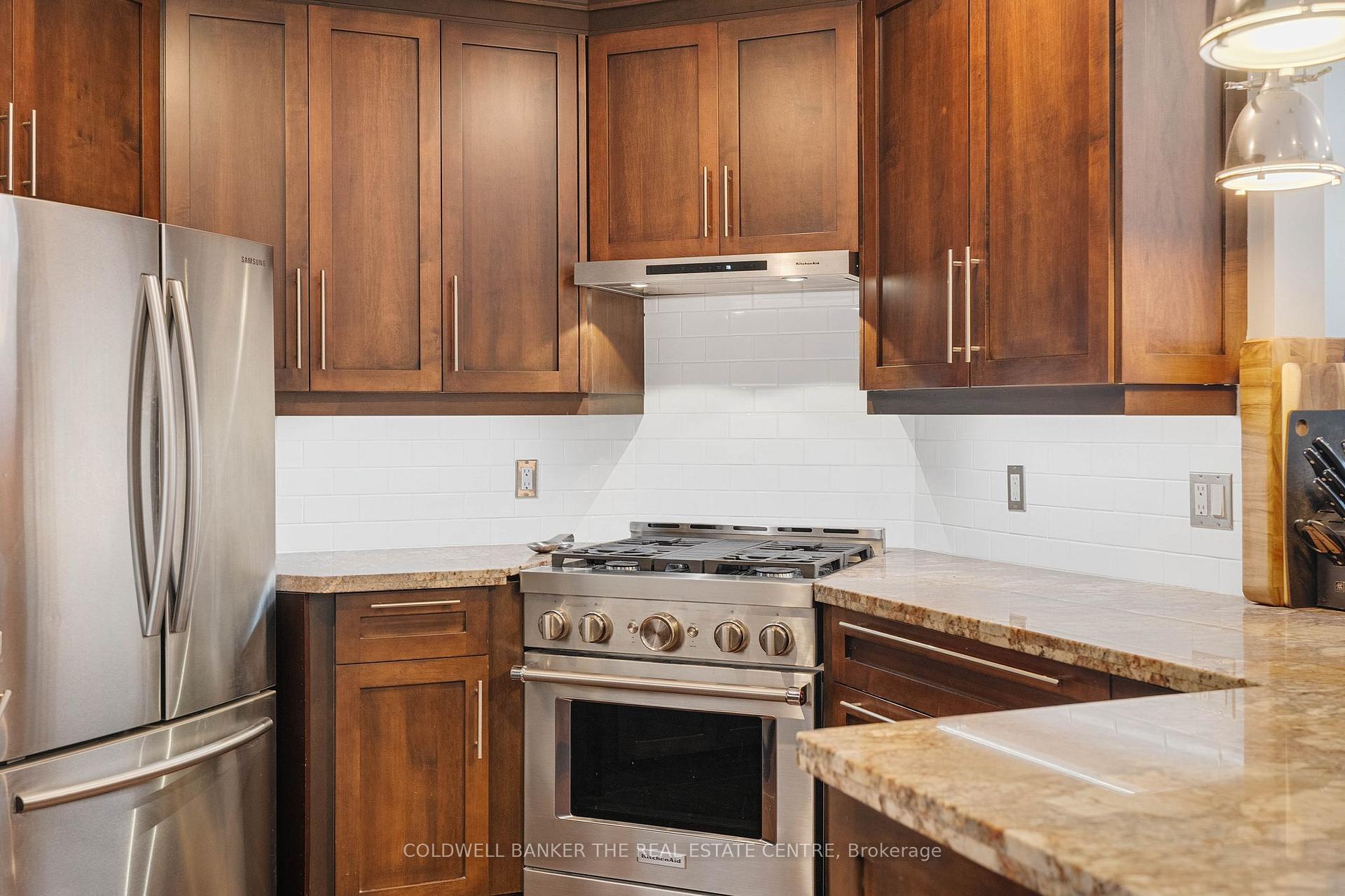 Photo 13 of 25 Wiley Avenue, Toronto, Danforth Village-East York — HOMEH