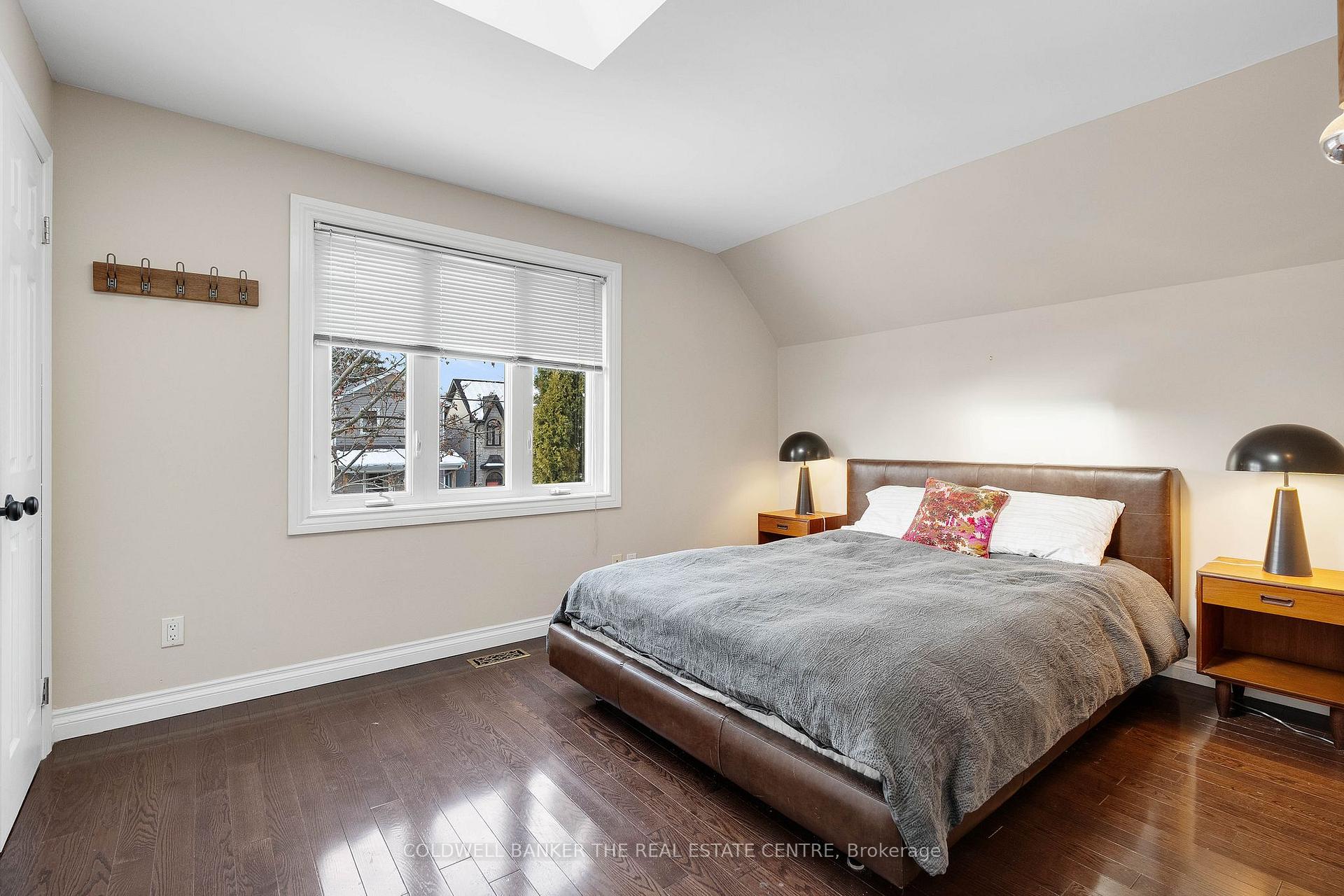Photo 20 of 25 Wiley Avenue, Toronto, Danforth Village-East York — HOMEH