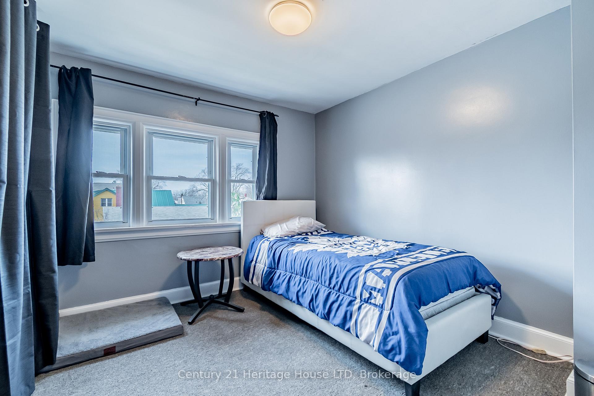 Photo 5 of 153 Clara Street, Thorold, Allanburg/Thorold South — HOMEH