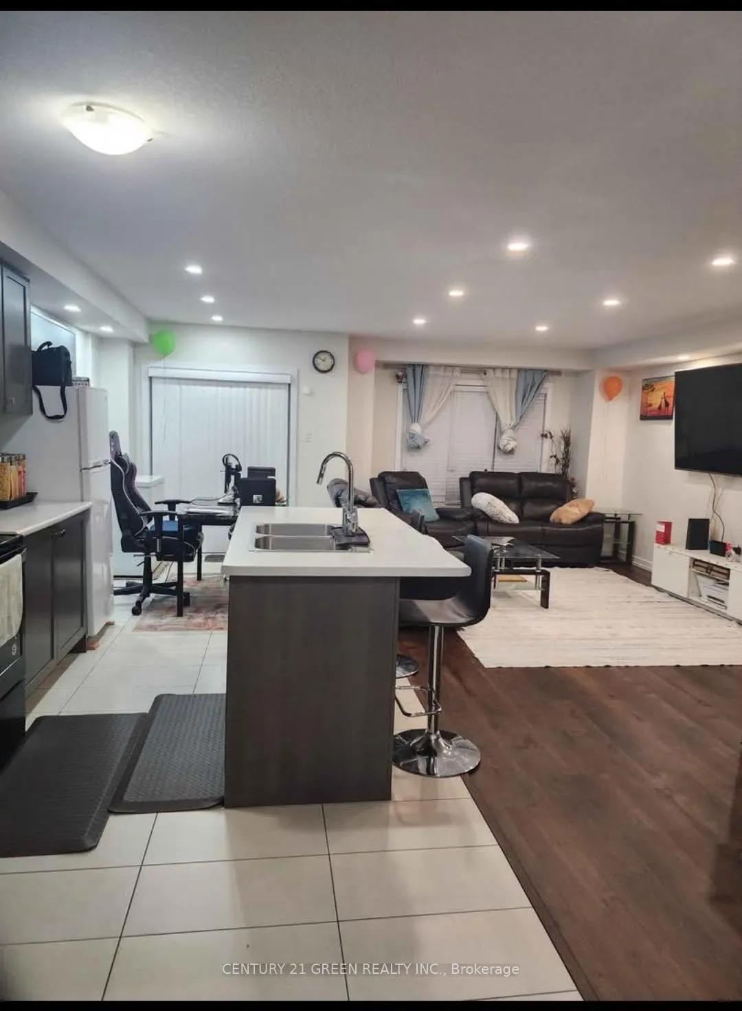 Photo 3 of 55 Prestwick Street, Hamilton, Stoney Creek Mountain — HOMEH