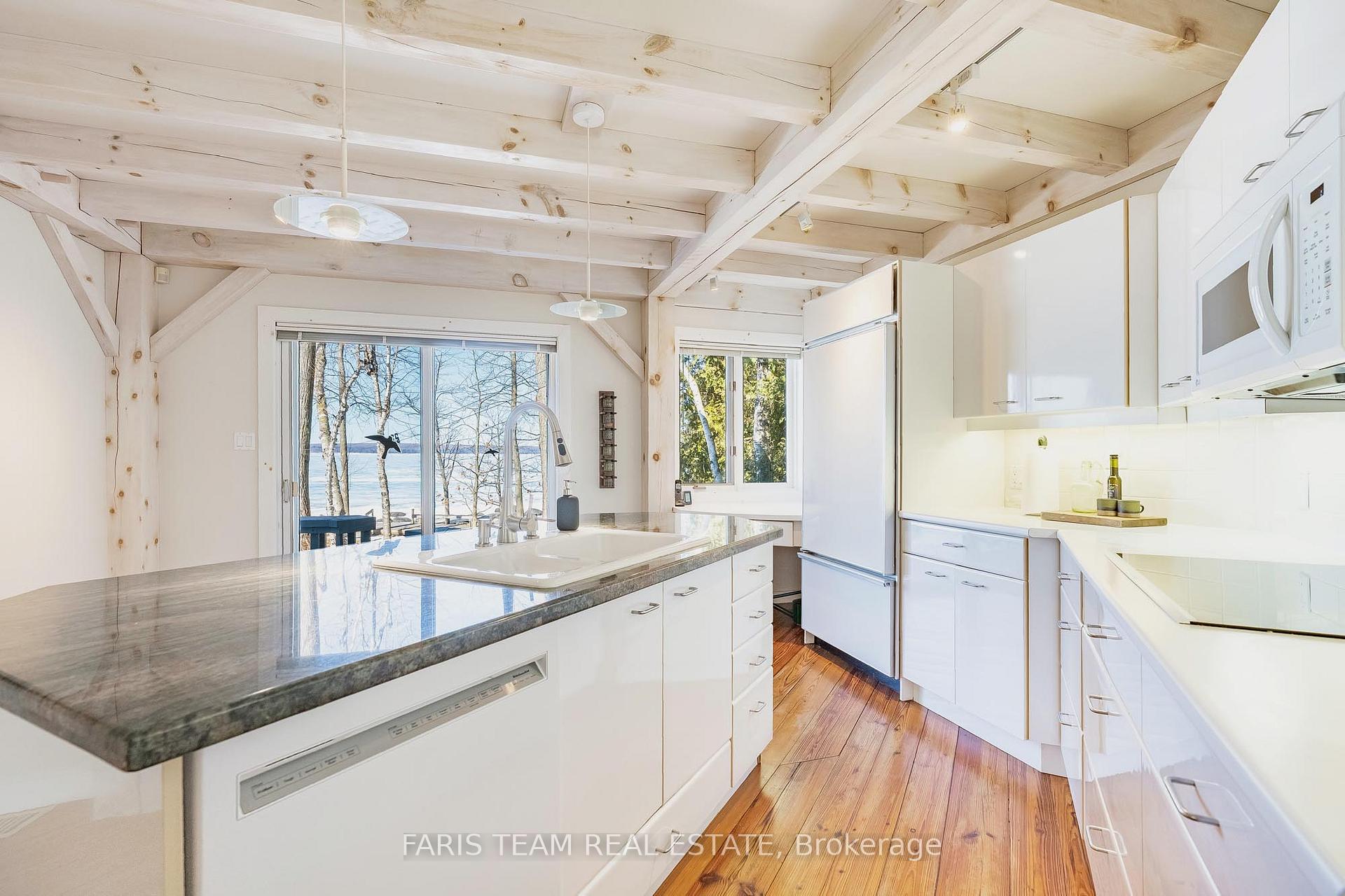 Photo 4 of 618 Silver Birch Drive, Tiny, Rural Tiny — HOMEH