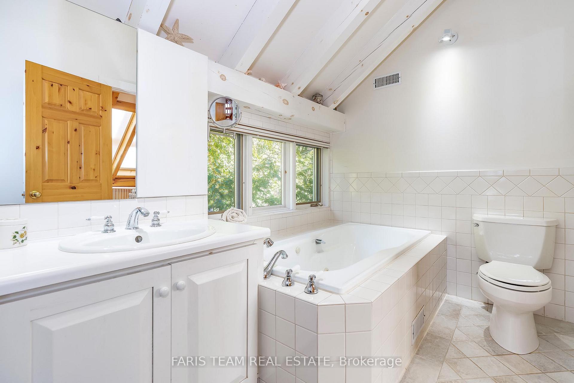 Photo 17 of 618 Silver Birch Drive, Tiny, Rural Tiny — HOMEH