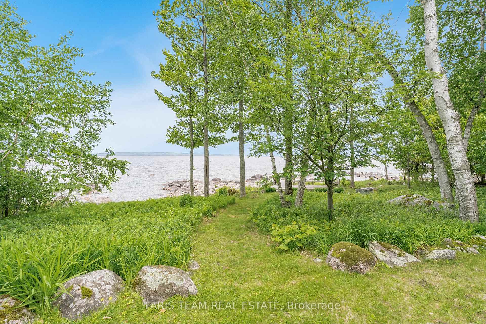 Photo 25 of 618 Silver Birch Drive, Tiny, Rural Tiny — HOMEH