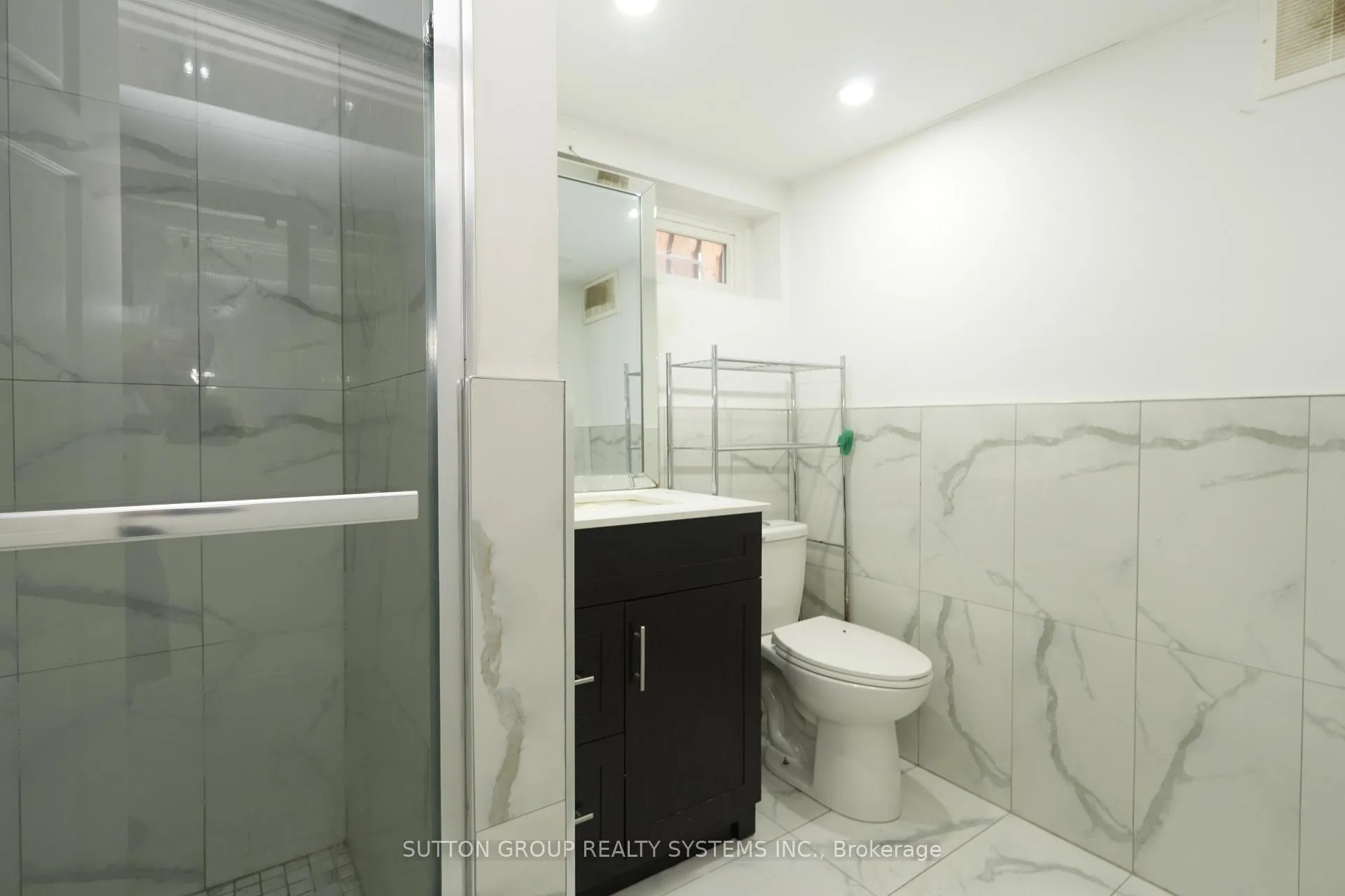 Photo 35 of 101 Henley Drive, Hamilton, Stoney Creek — HOMEH