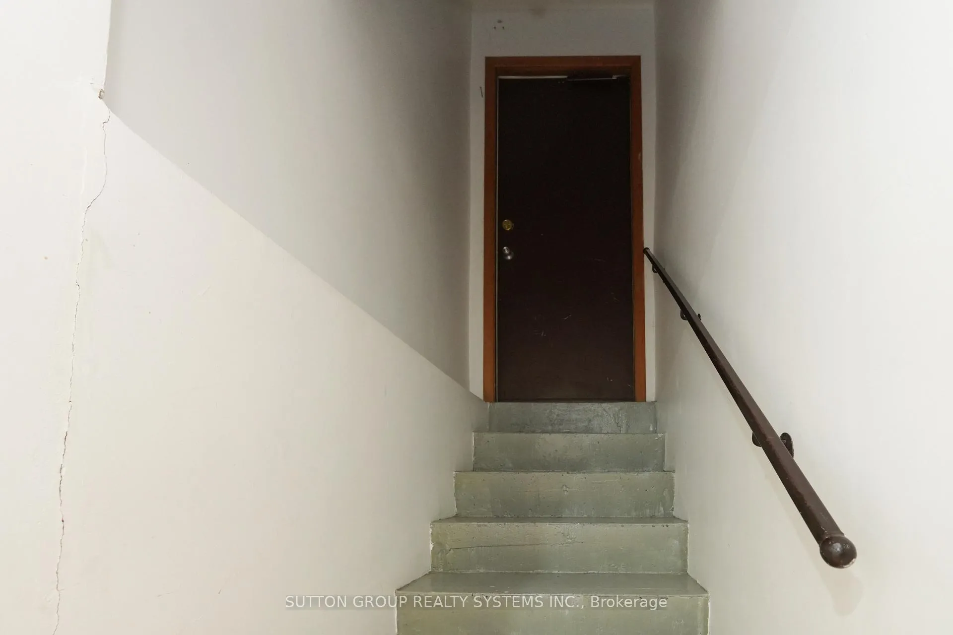 Photo 37 of 101 Henley Drive, Hamilton, Stoney Creek — HOMEH