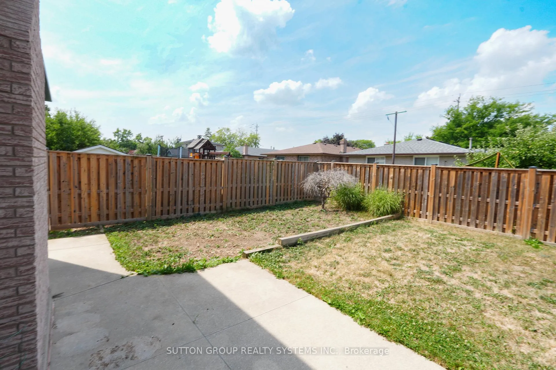 Photo 40 of 101 Henley Drive, Hamilton, Stoney Creek — HOMEH