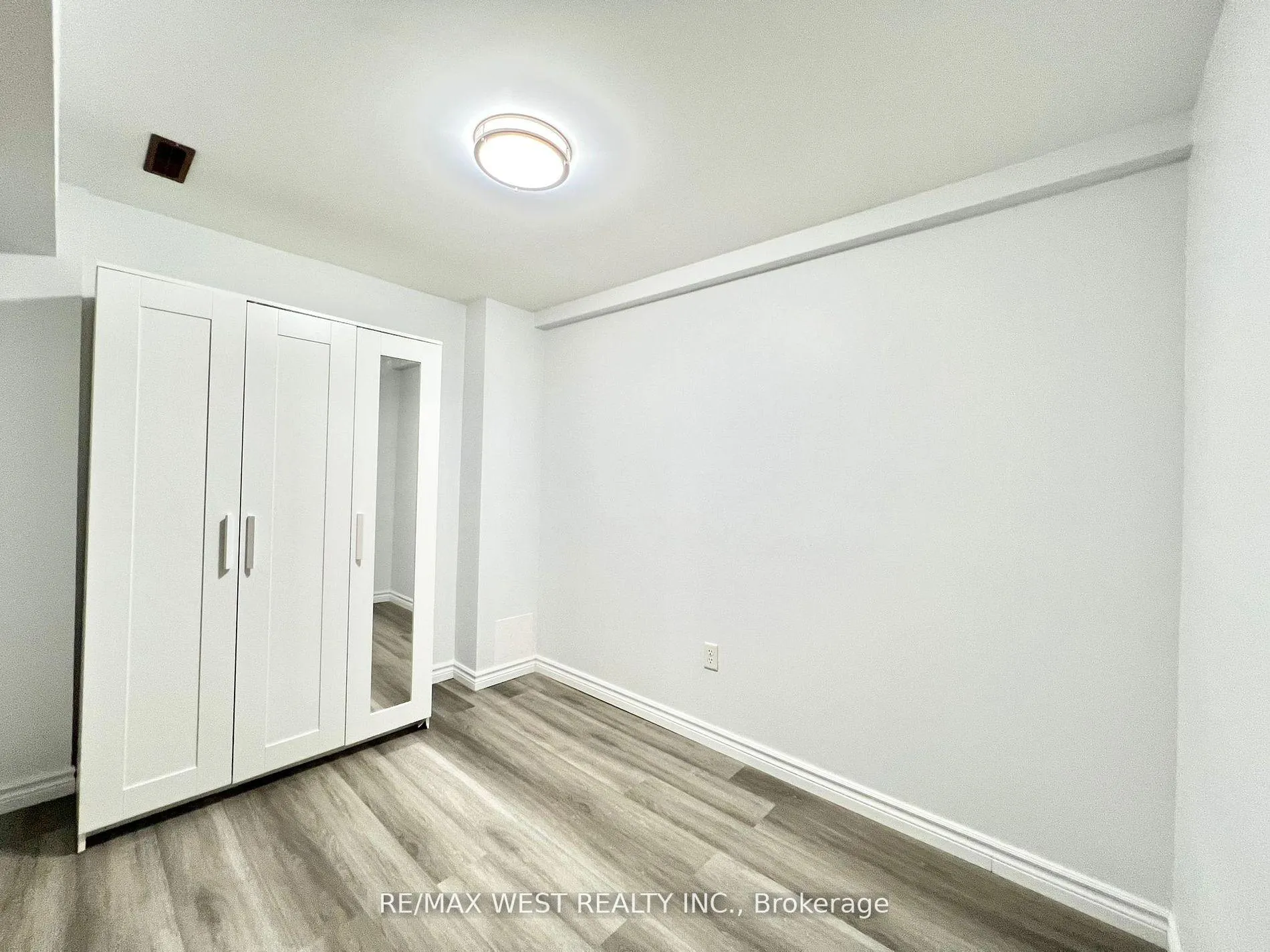 Photo 6 of Unit Bsmt, 53 Longueuil Place, Whitby, Pringle Creek — HOMEH