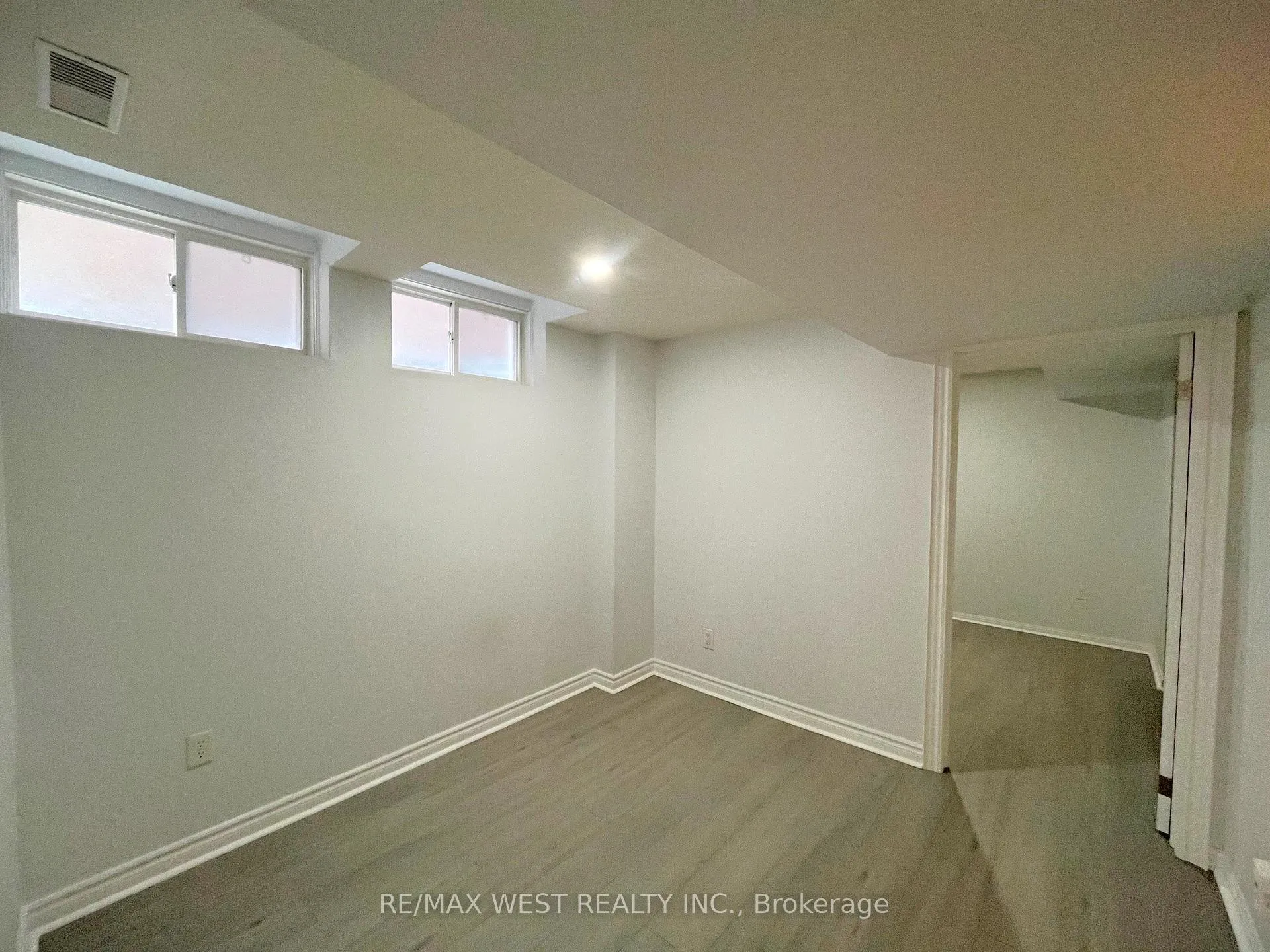 Photo 9 of Unit Bsmt, 53 Longueuil Place, Whitby, Pringle Creek — HOMEH