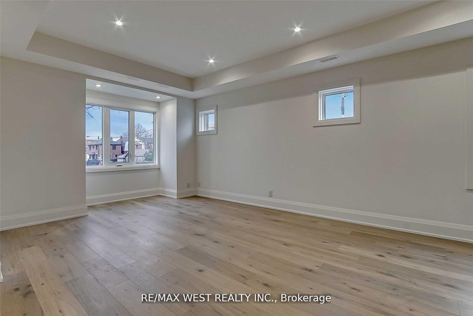 Photo 3 of Unit Main, 201 Cedric Avenue, Toronto, Oakwood Village — HOMEH
