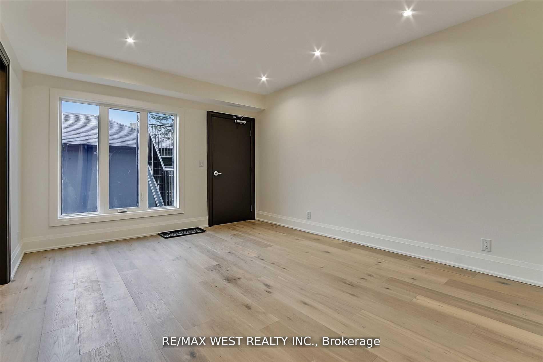 Photo 7 of Unit Main, 201 Cedric Avenue, Toronto, Oakwood Village — HOMEH