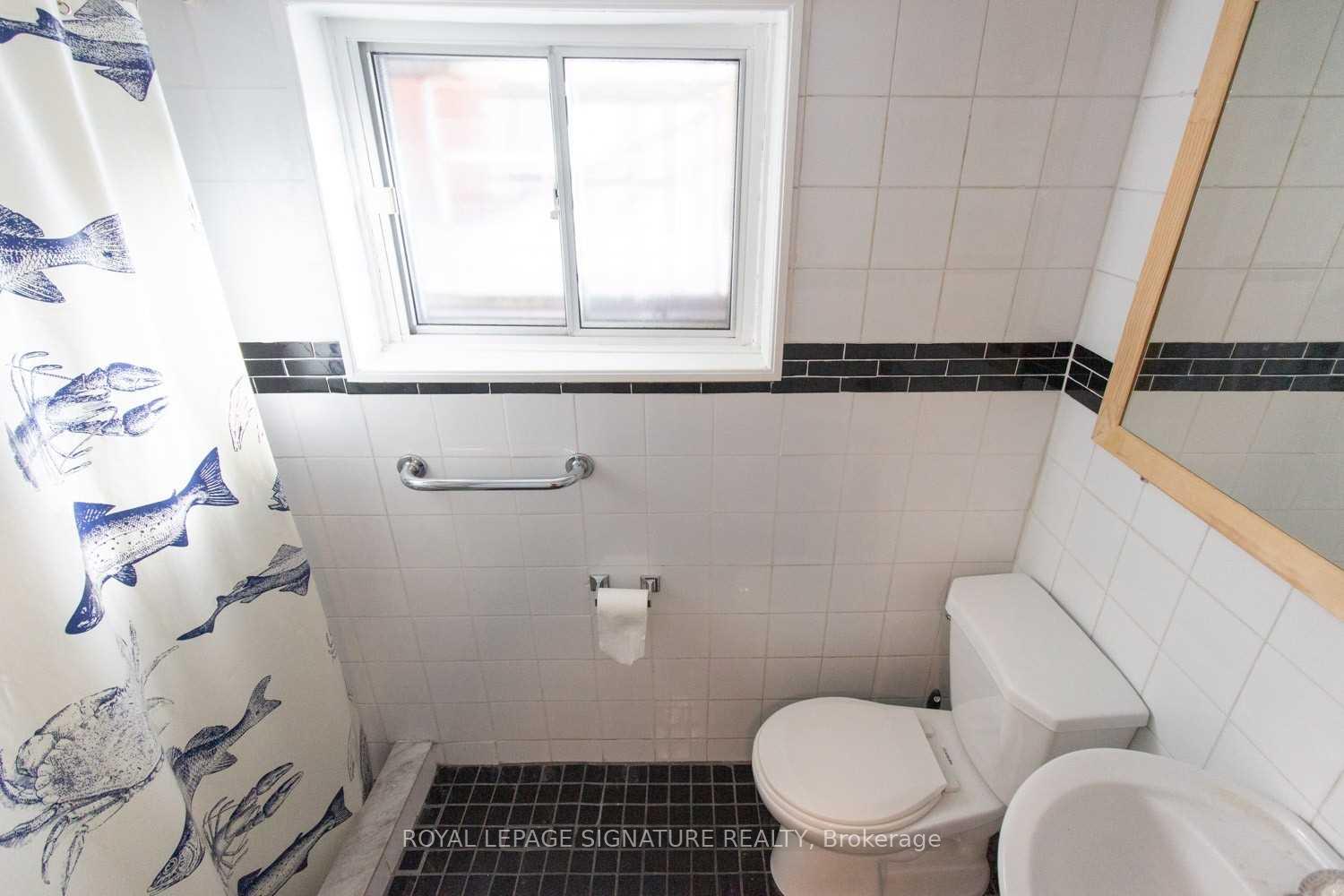 Photo 6 of Unit Lower, 613 Crawford Street, Toronto, Palmerston-Little Italy — HOMEH
