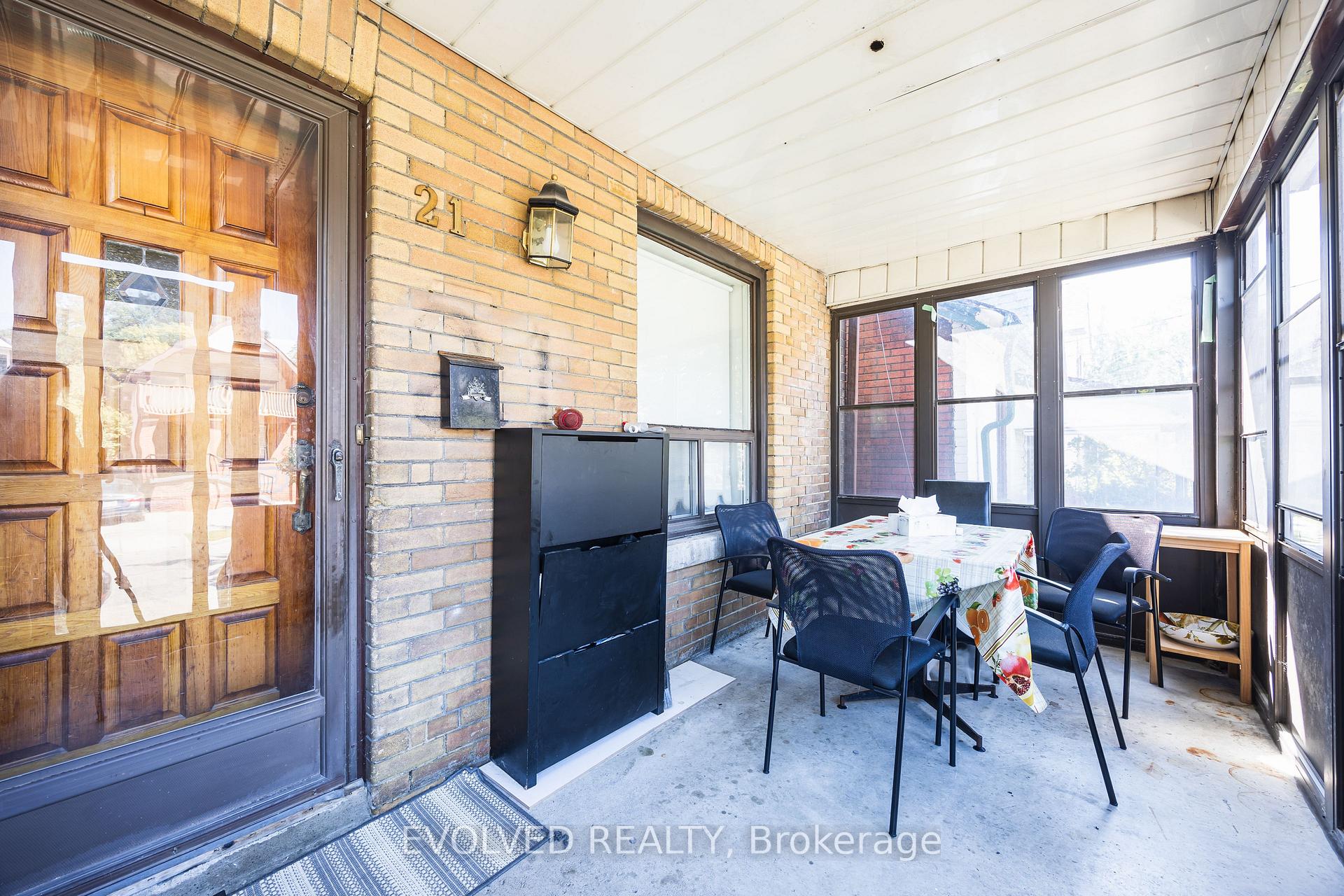 Photo 17 of 21 Torrens Avenue, Toronto, Broadview North — HOMEH